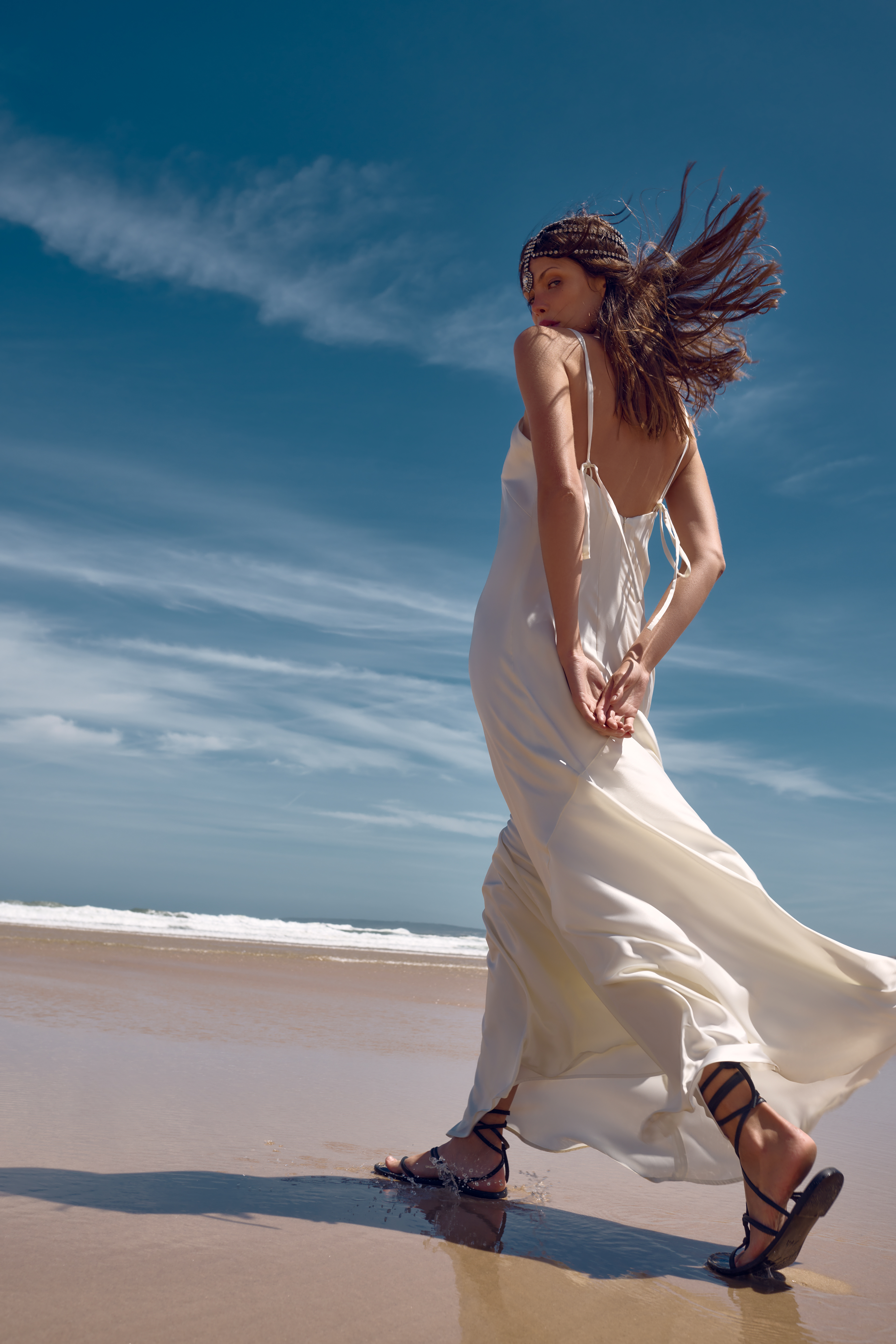 Acuamona dresses fashion retouching, clothing product retouch