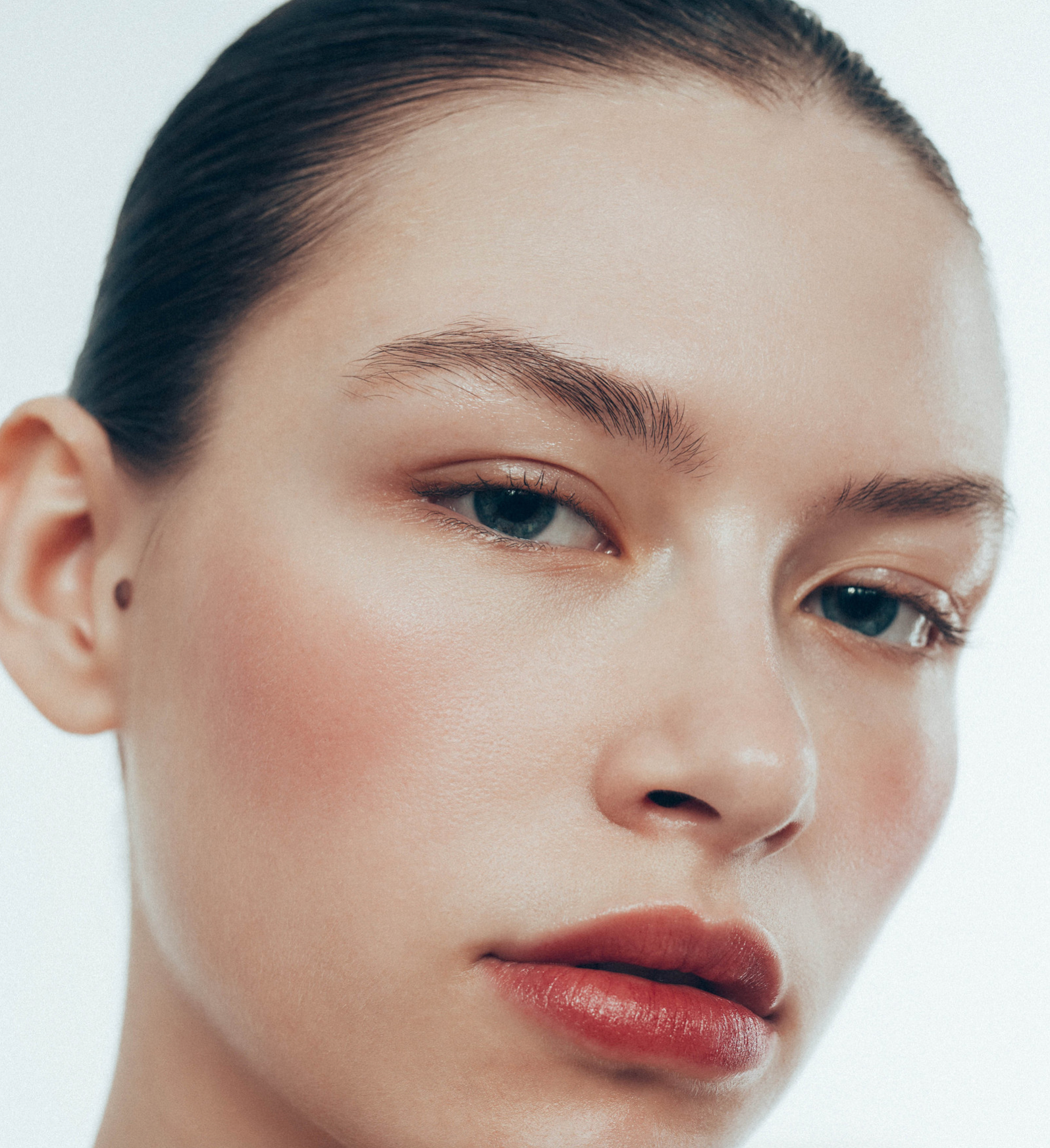 Concrete by Elle Japan editorial retouch, beauty editorial retouching