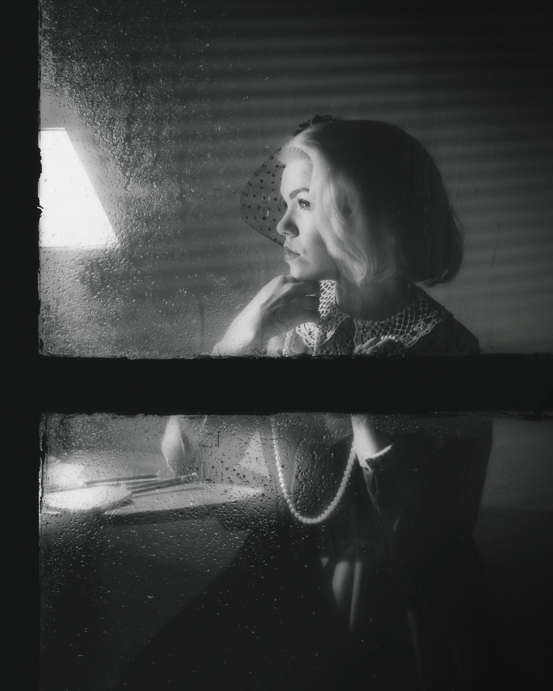 girl behind the glass 1