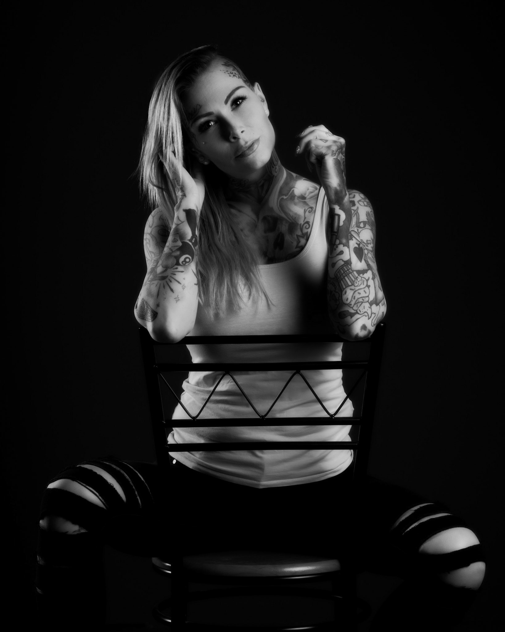 annemari-seated-1