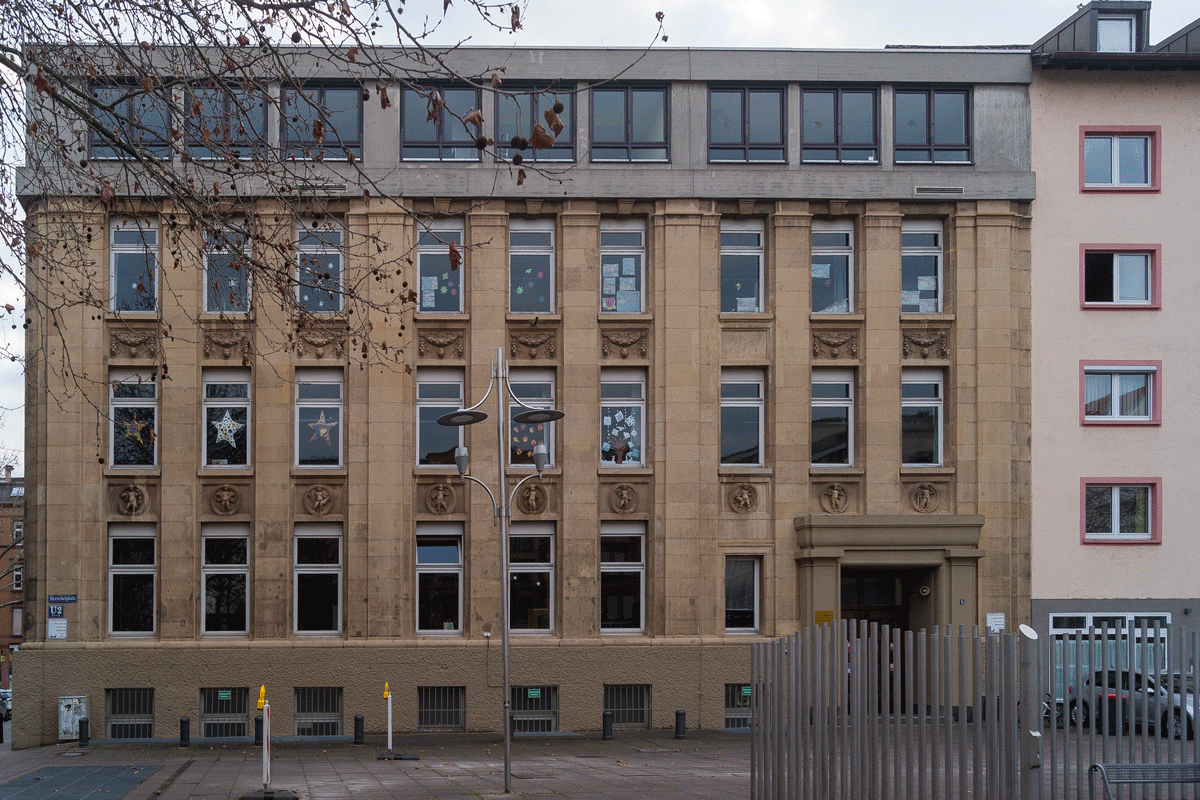 Montessori Schule