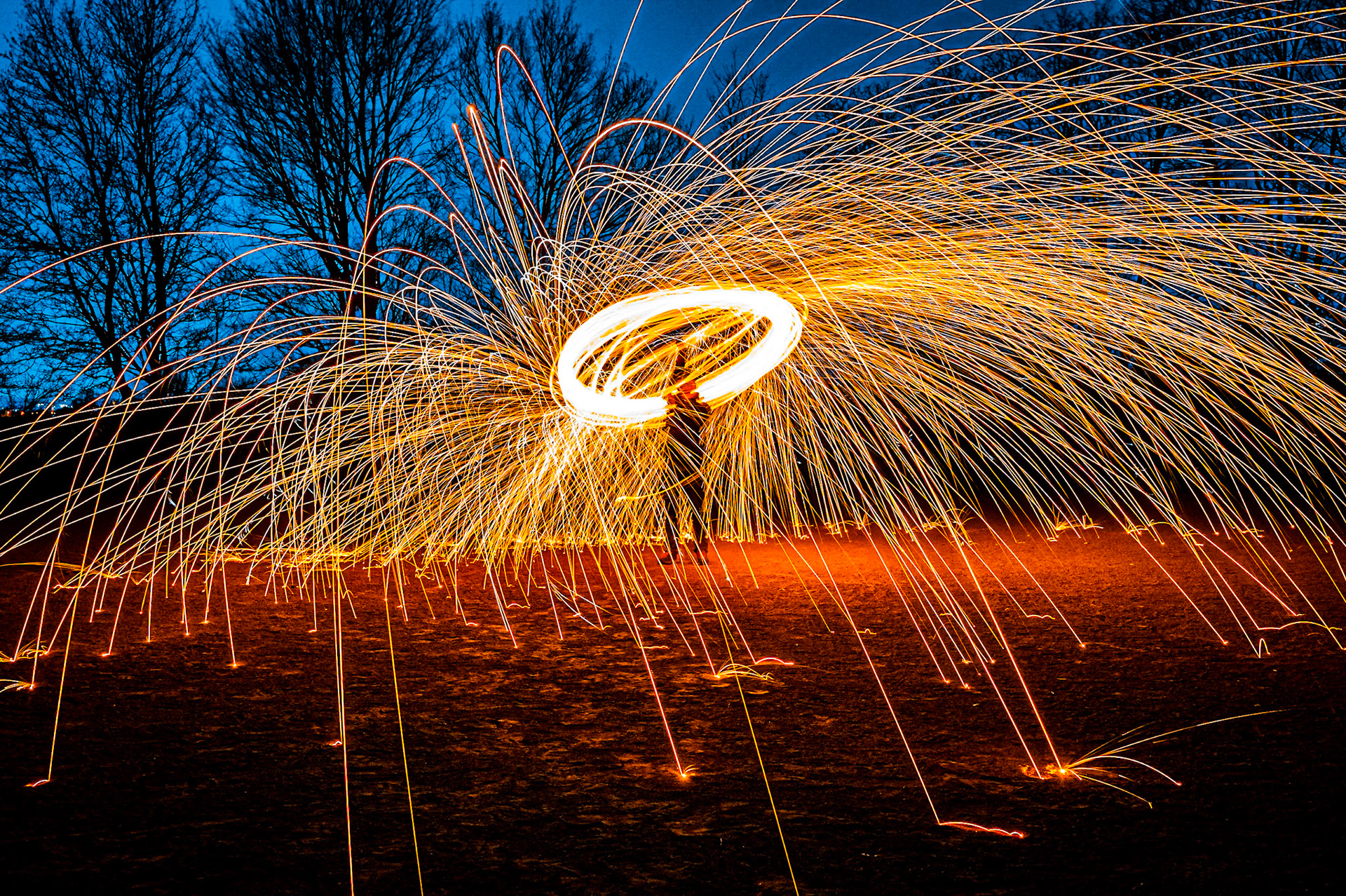 Meindorf auf einem Ascheplatz