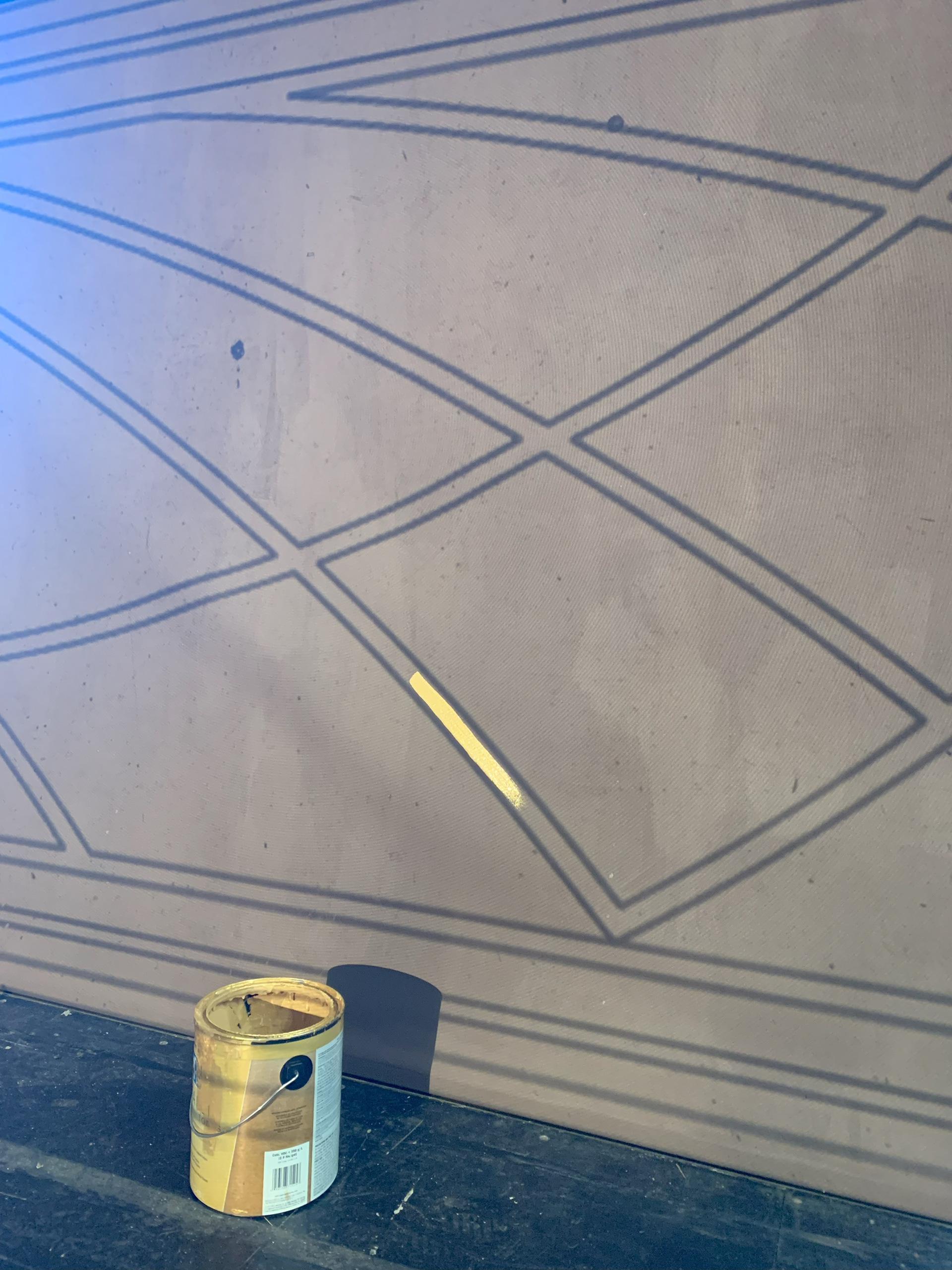 Painting design on canvas with projector