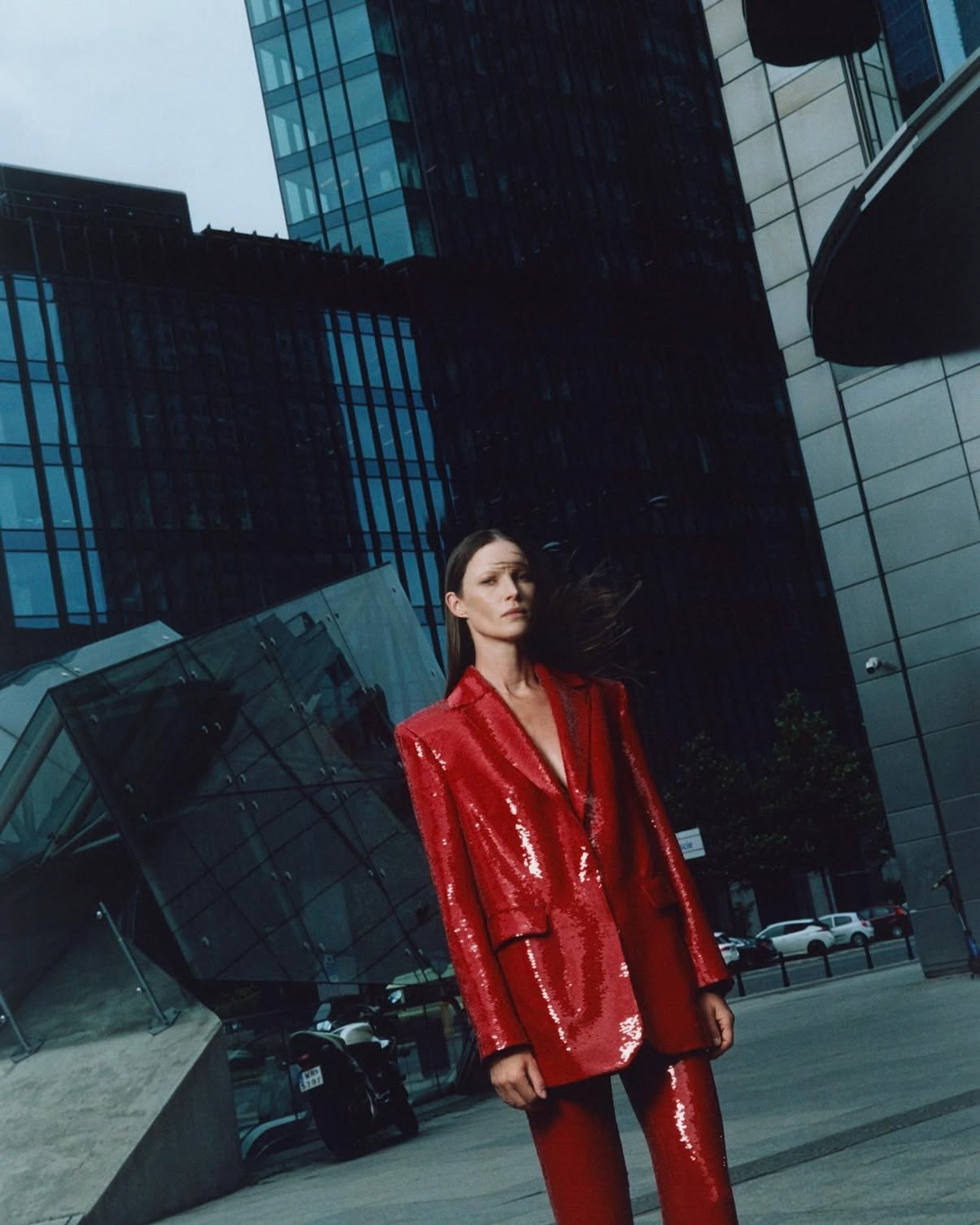 Photographer @maanamman  Photo assistant @m.chocieszynski Model @angelikawierzbicka  Makeup @anna_kobalczyk  Hair @pasymowski_michal @artfaceswarsaw  Style assistant @ania.marja 