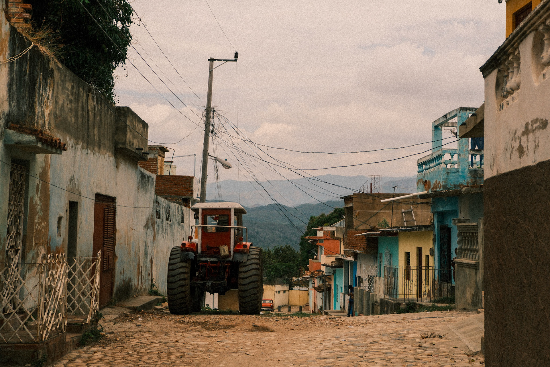Road to the Mountains