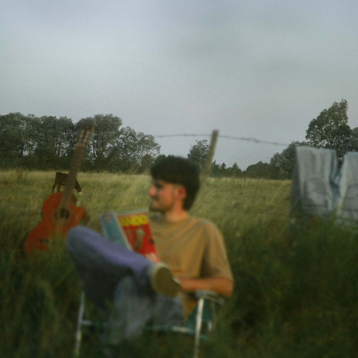 Punto y coma (single) - 2025