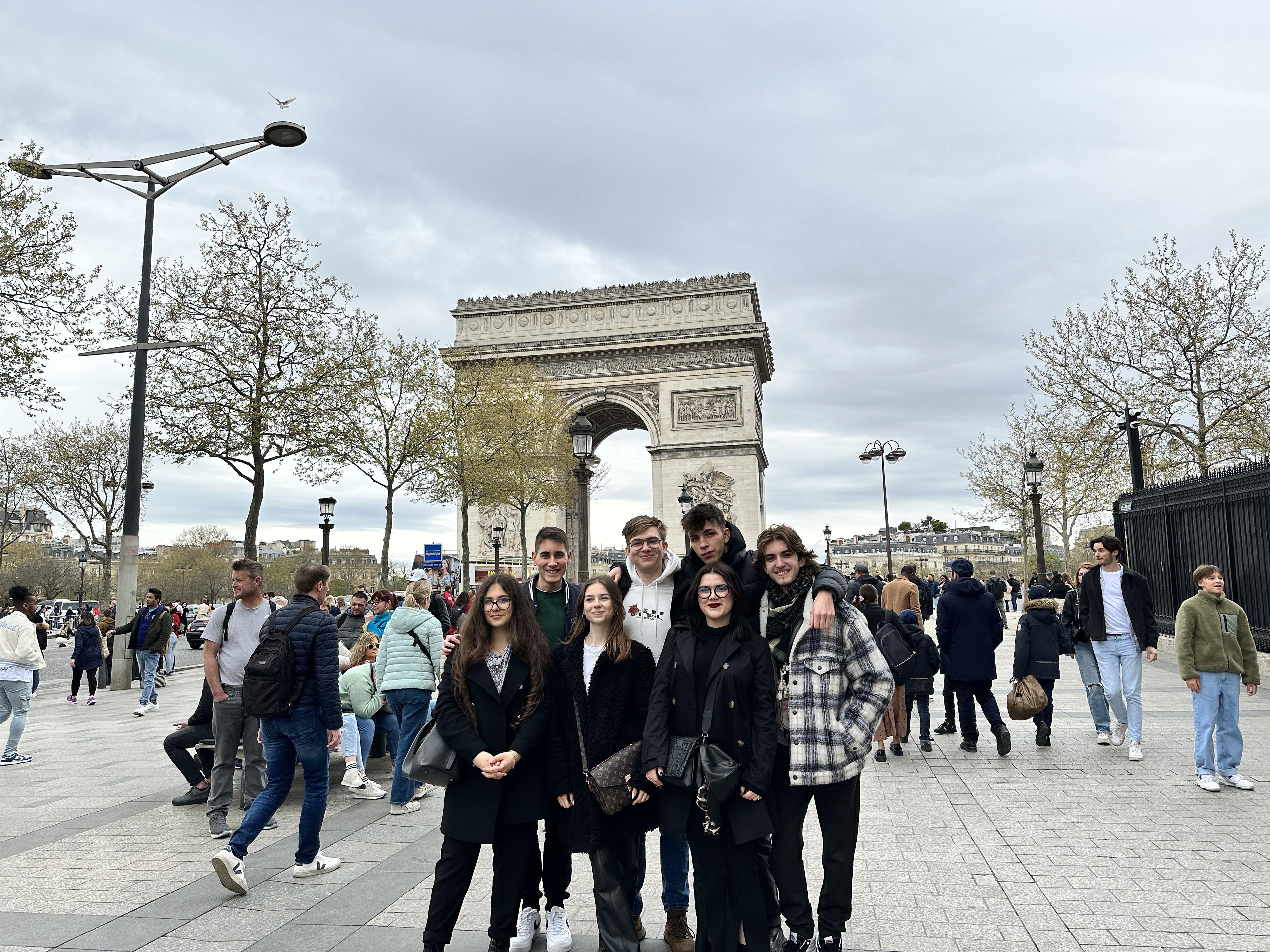 DIPLOMAȚIE PUBLICĂ PARIS