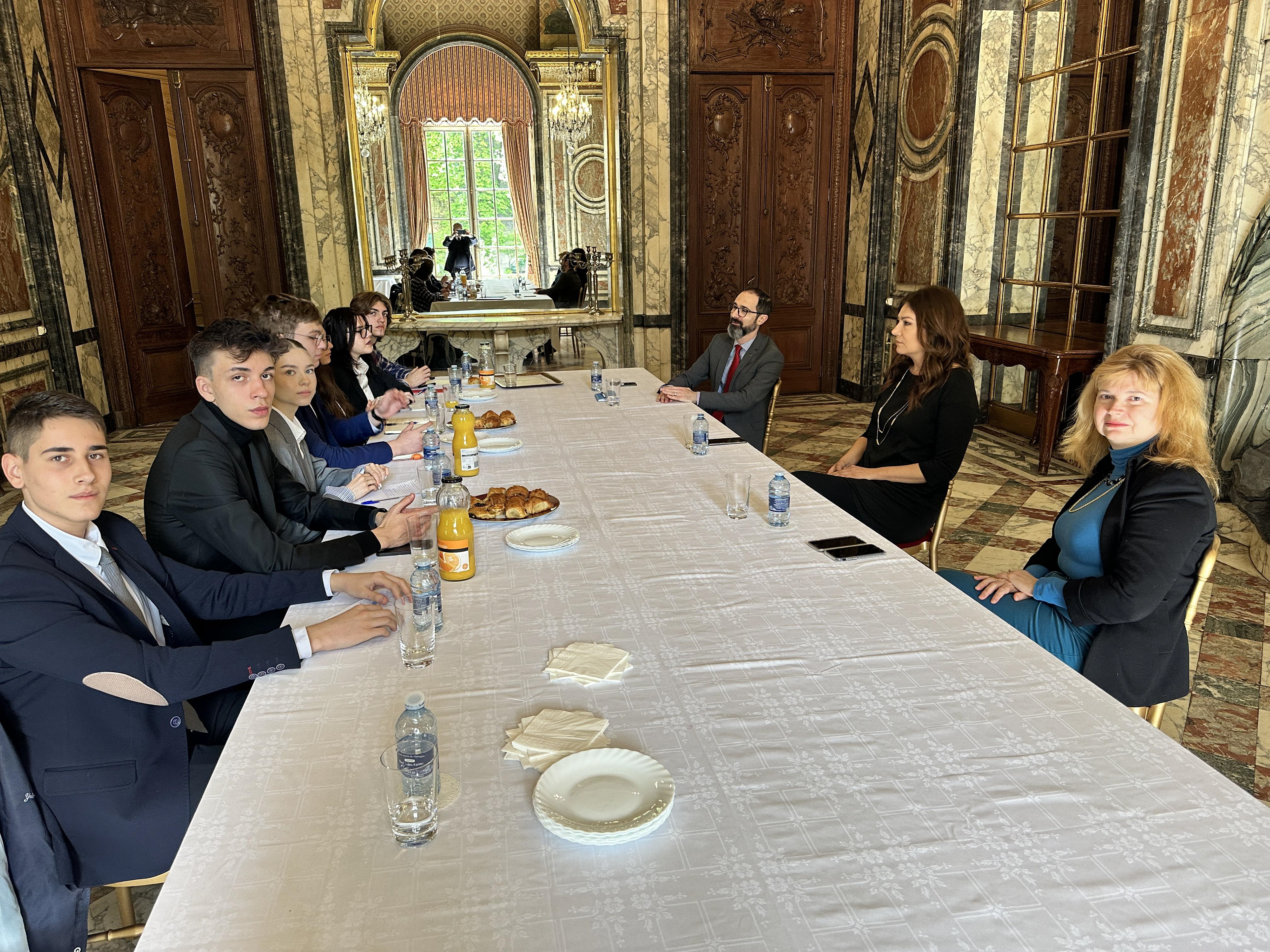 DIPLOMAȚIE PARLAMENTARĂ PARIS