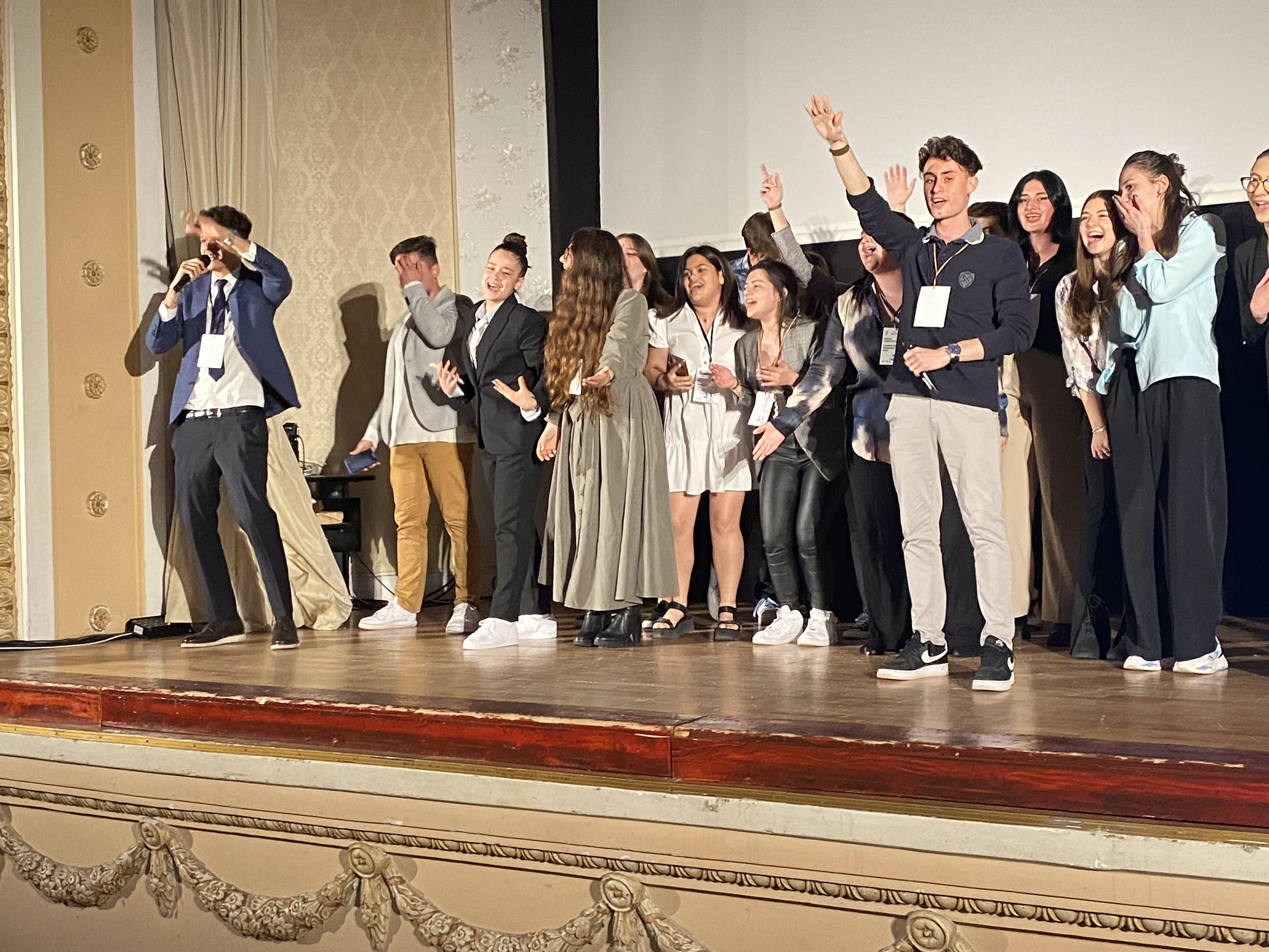 SEARA CULTURALĂ BUCURESTI