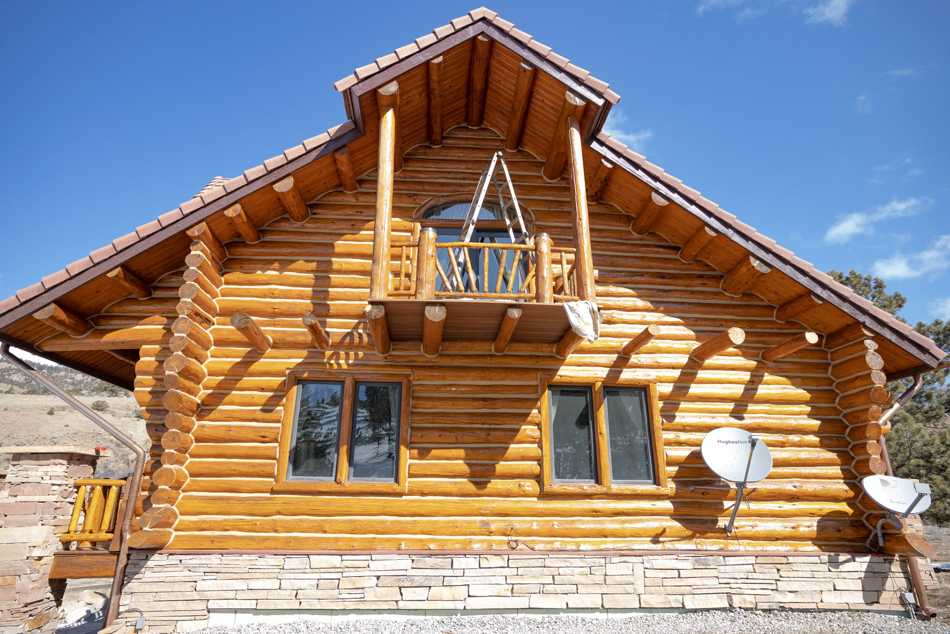 chinking log cabin