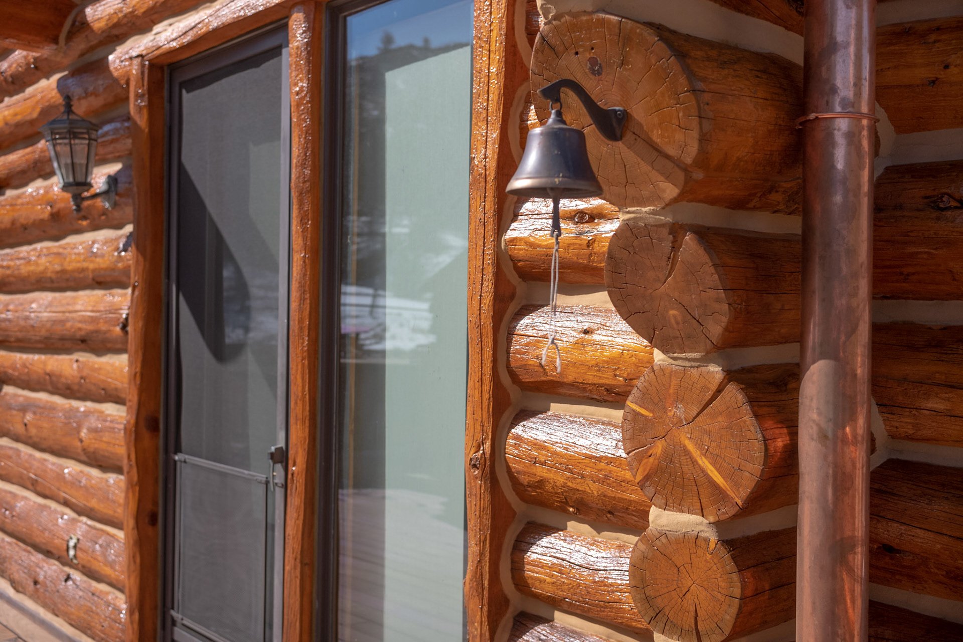 log home finishing
