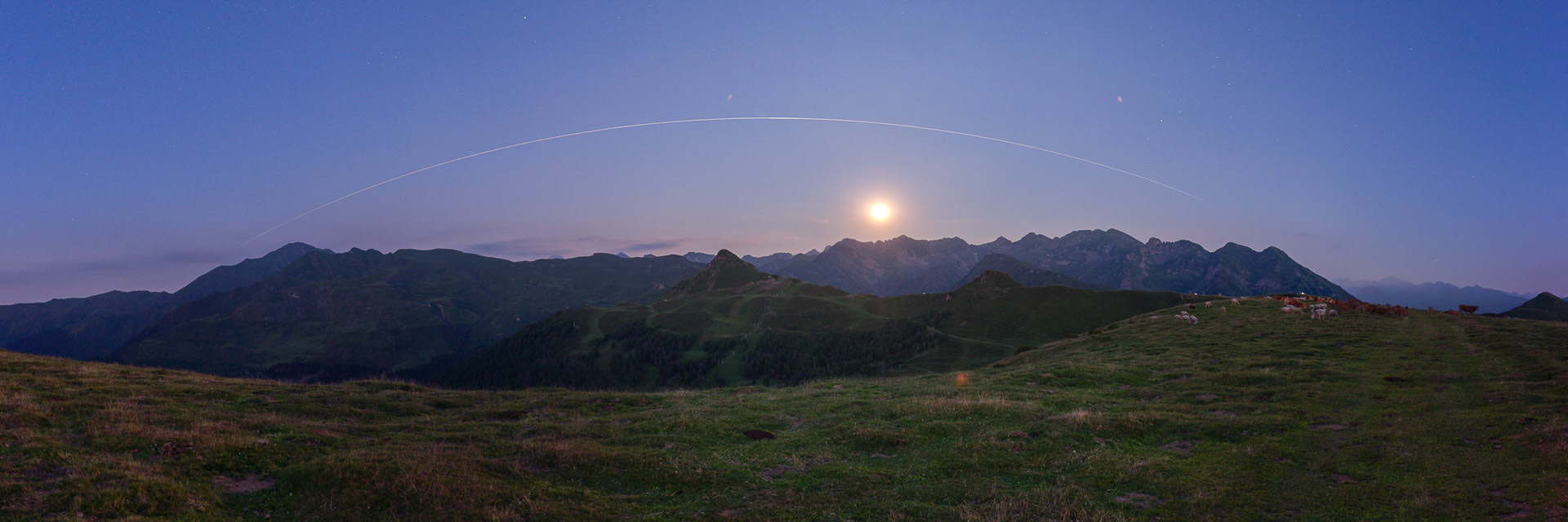 Hautacam et ses vaches et l'ISS