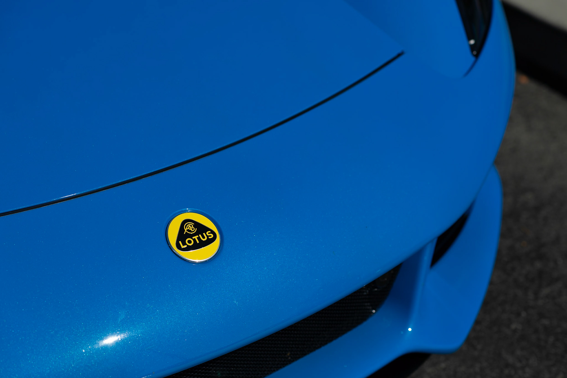 Lotus Emira