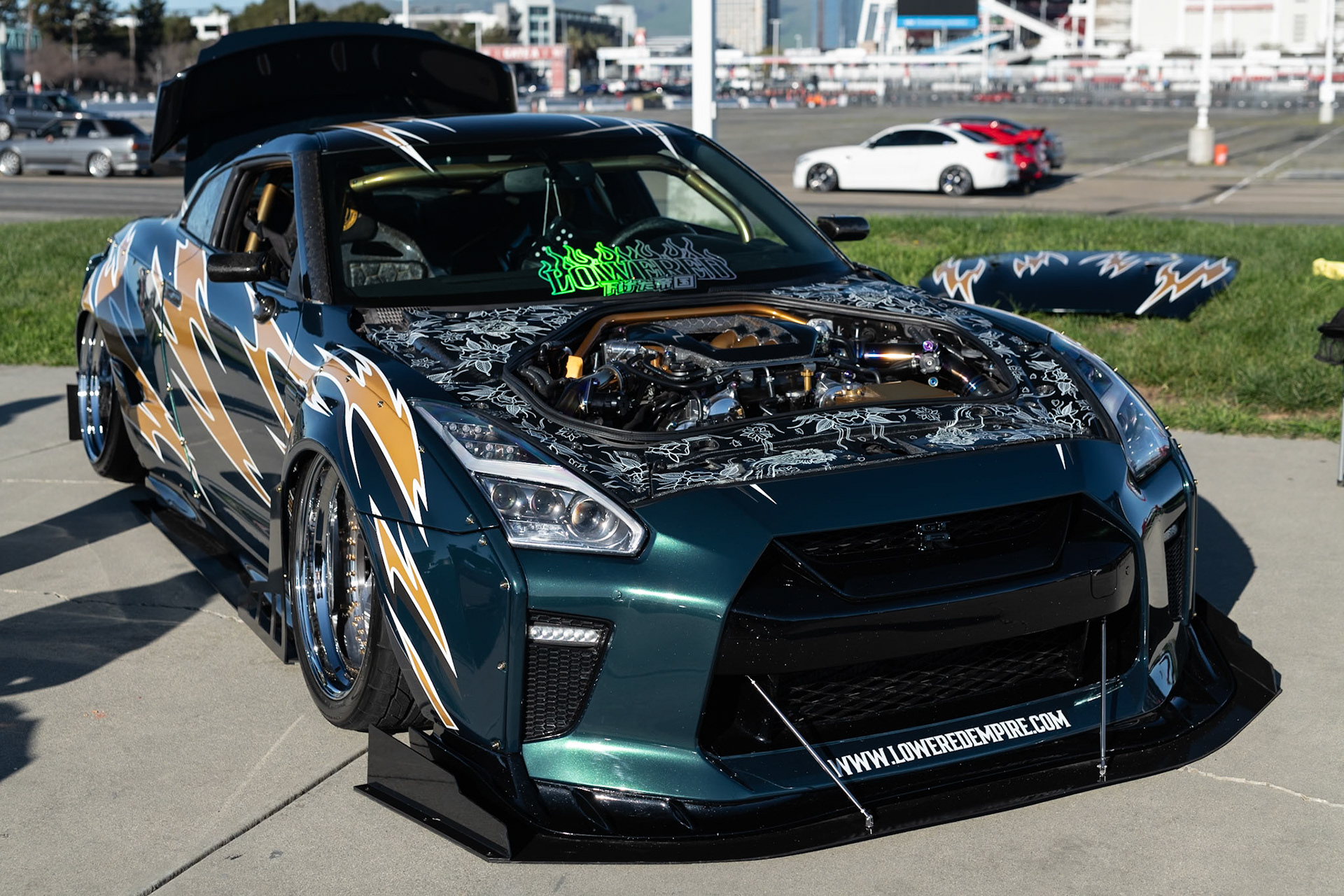 Nissan GT-R