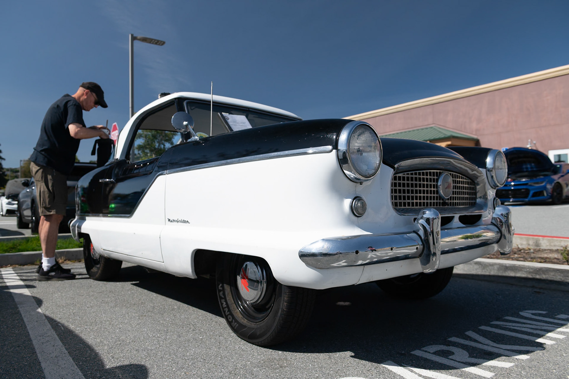 Nash Metropolitan