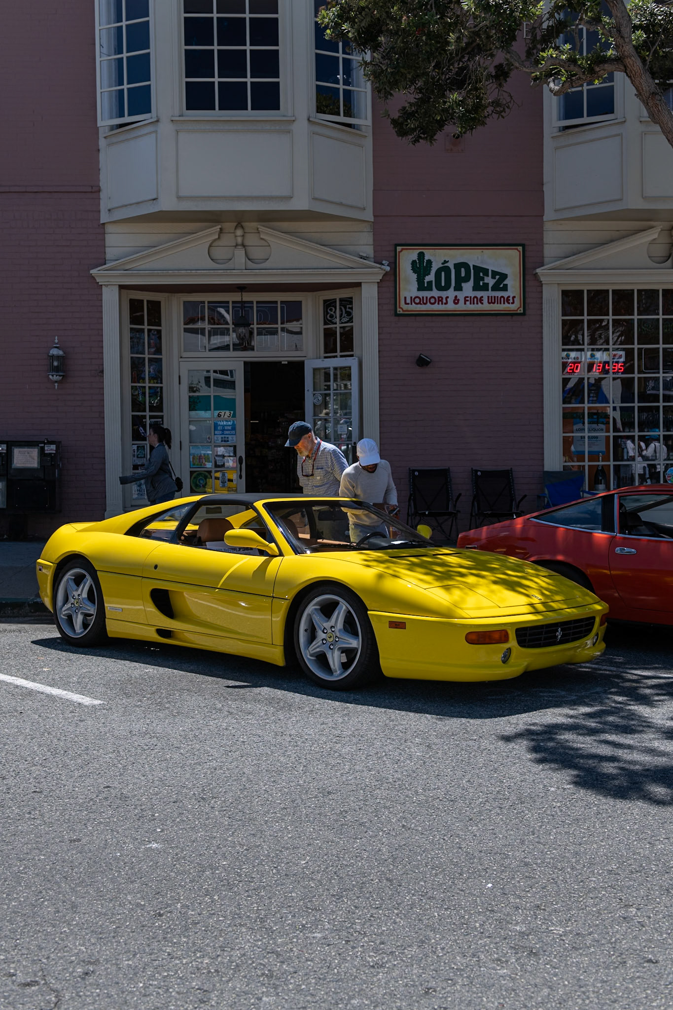 Ferrari F355