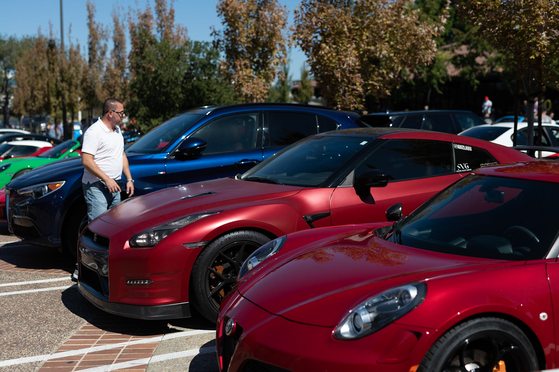 Nissan GT-R, Alfa Romeo 4C
