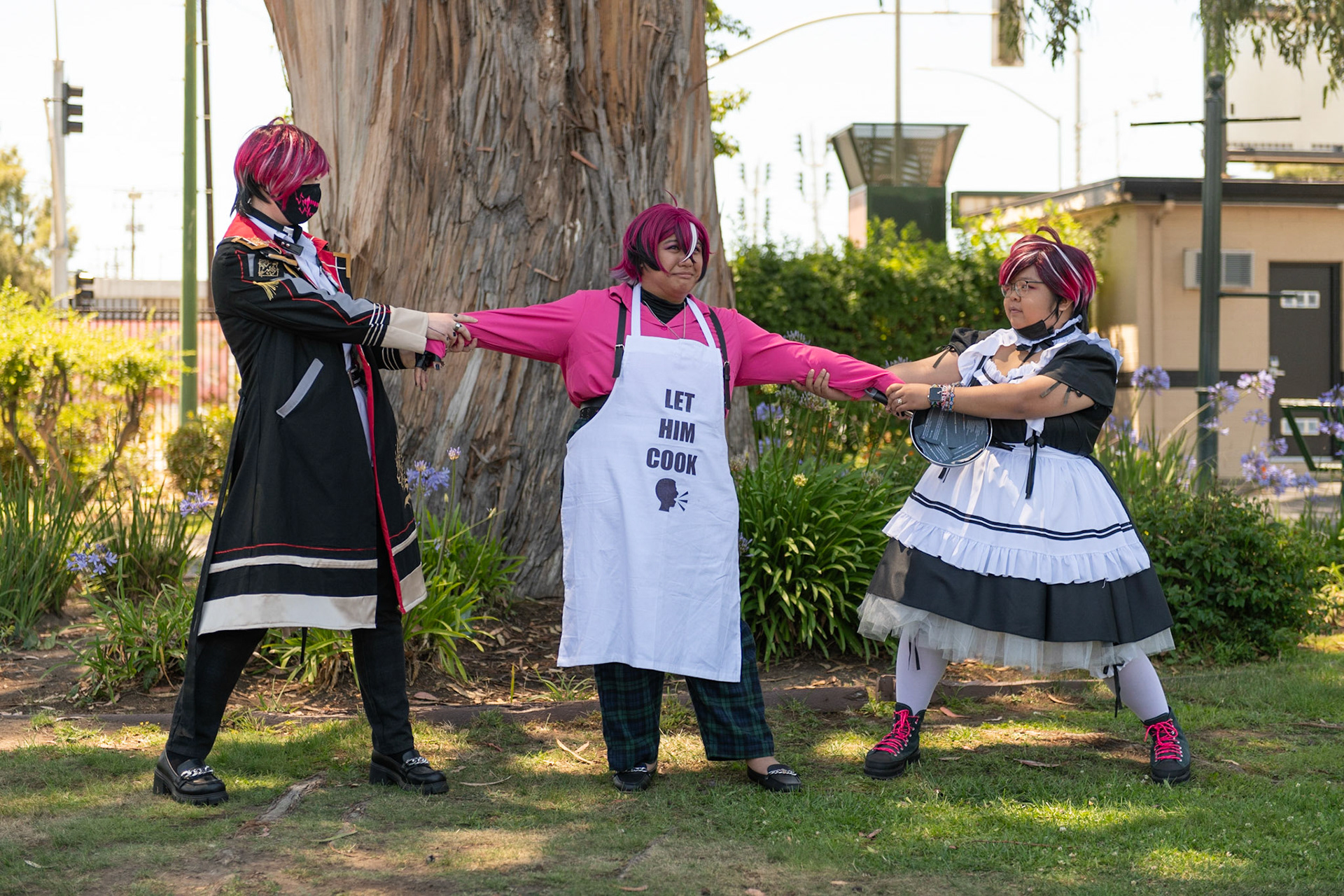 VTubers cosplayers at Anime Impulse