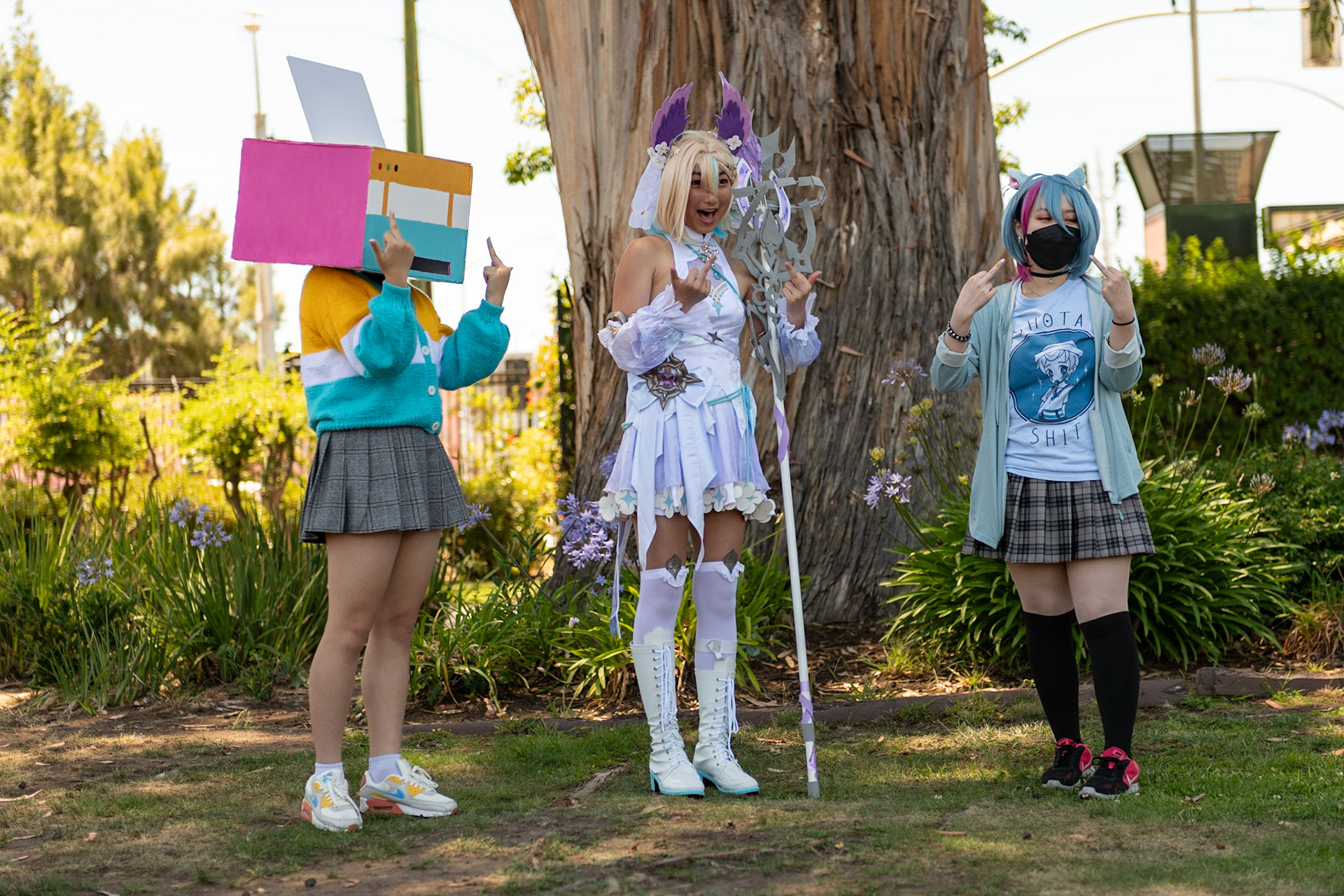 VTubers cosplayers at Anime Impulse