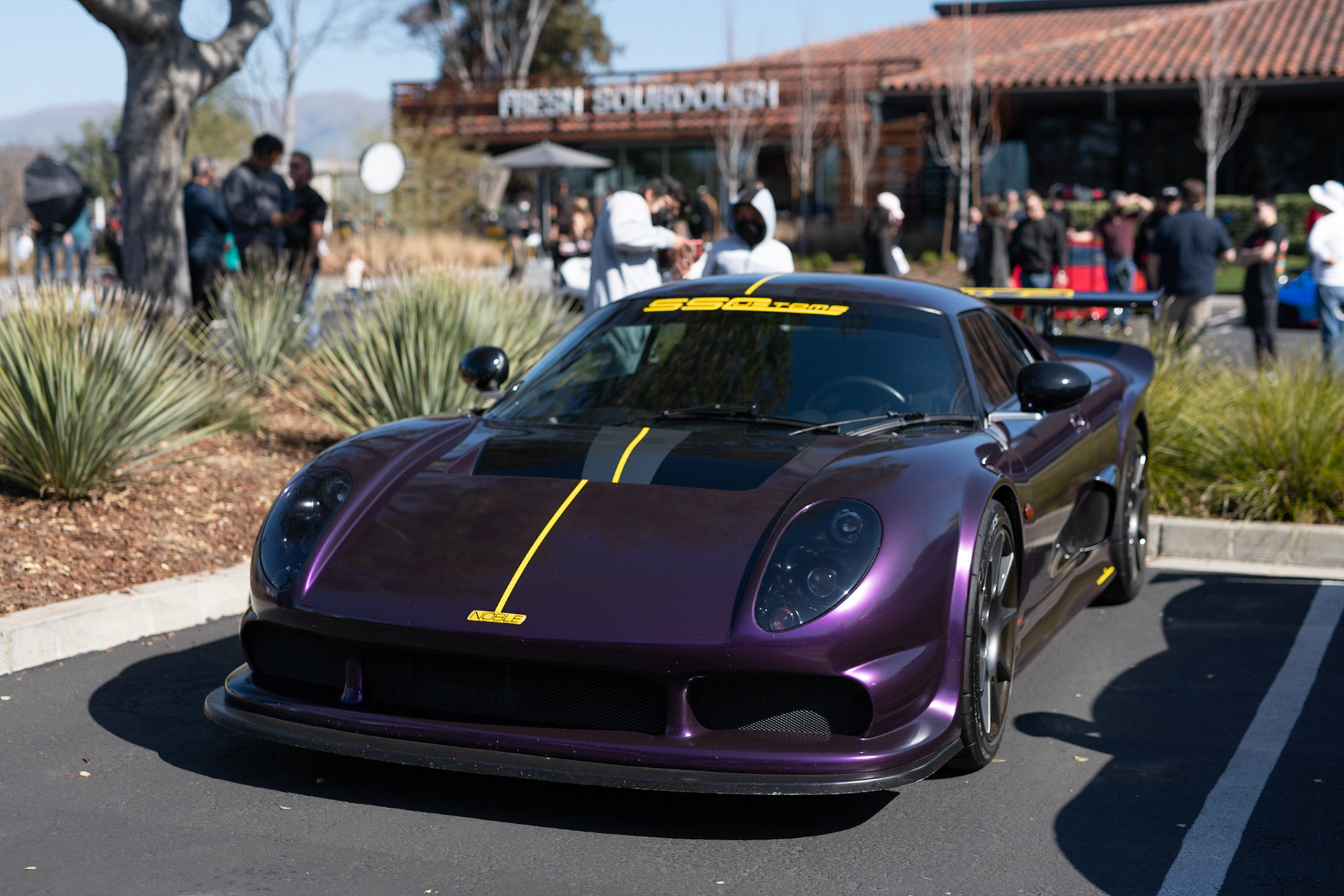 Noble M400