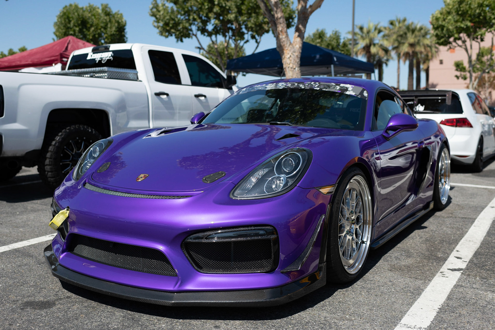 Porsche GT4 @ blurplemeow