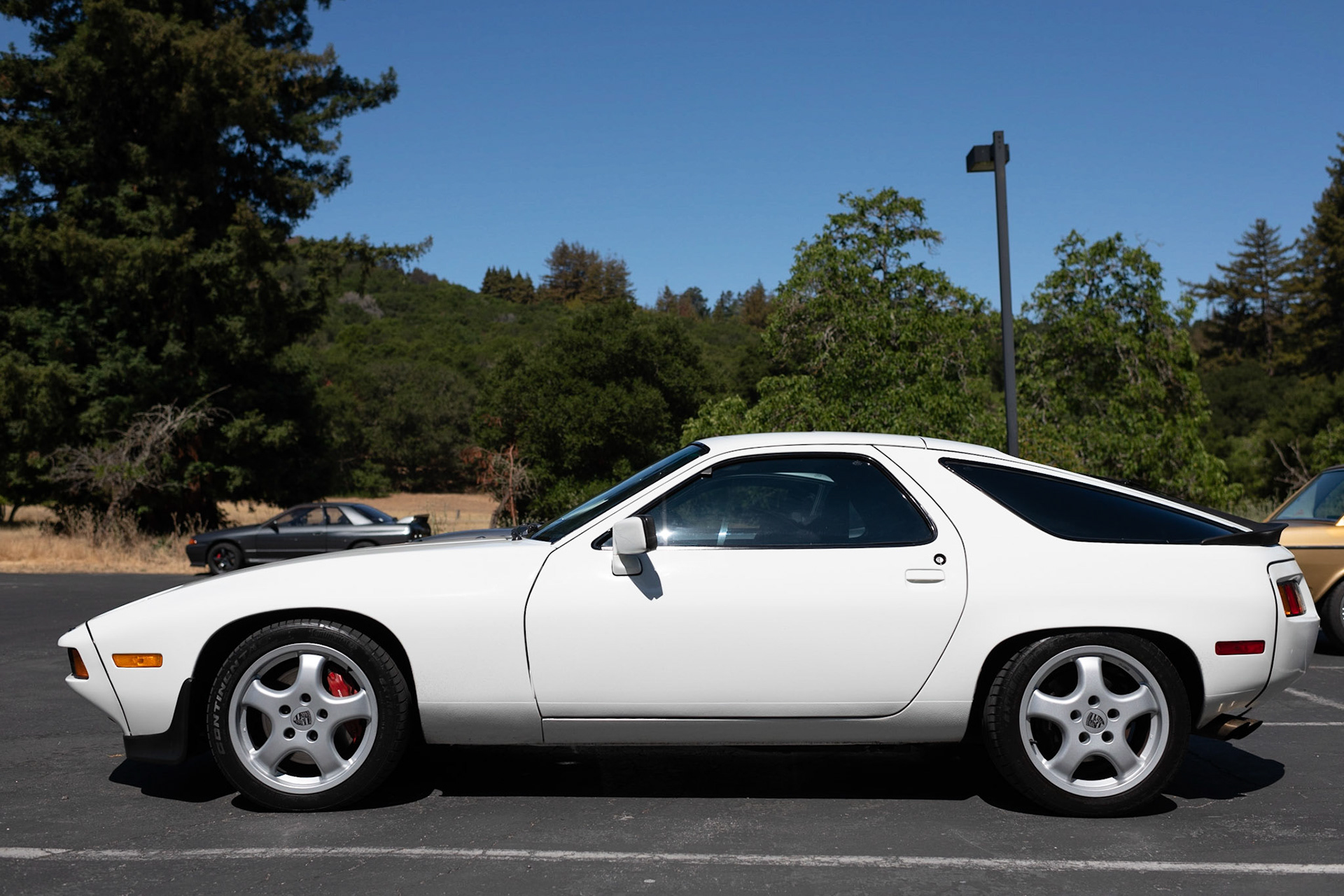 Porsche 928