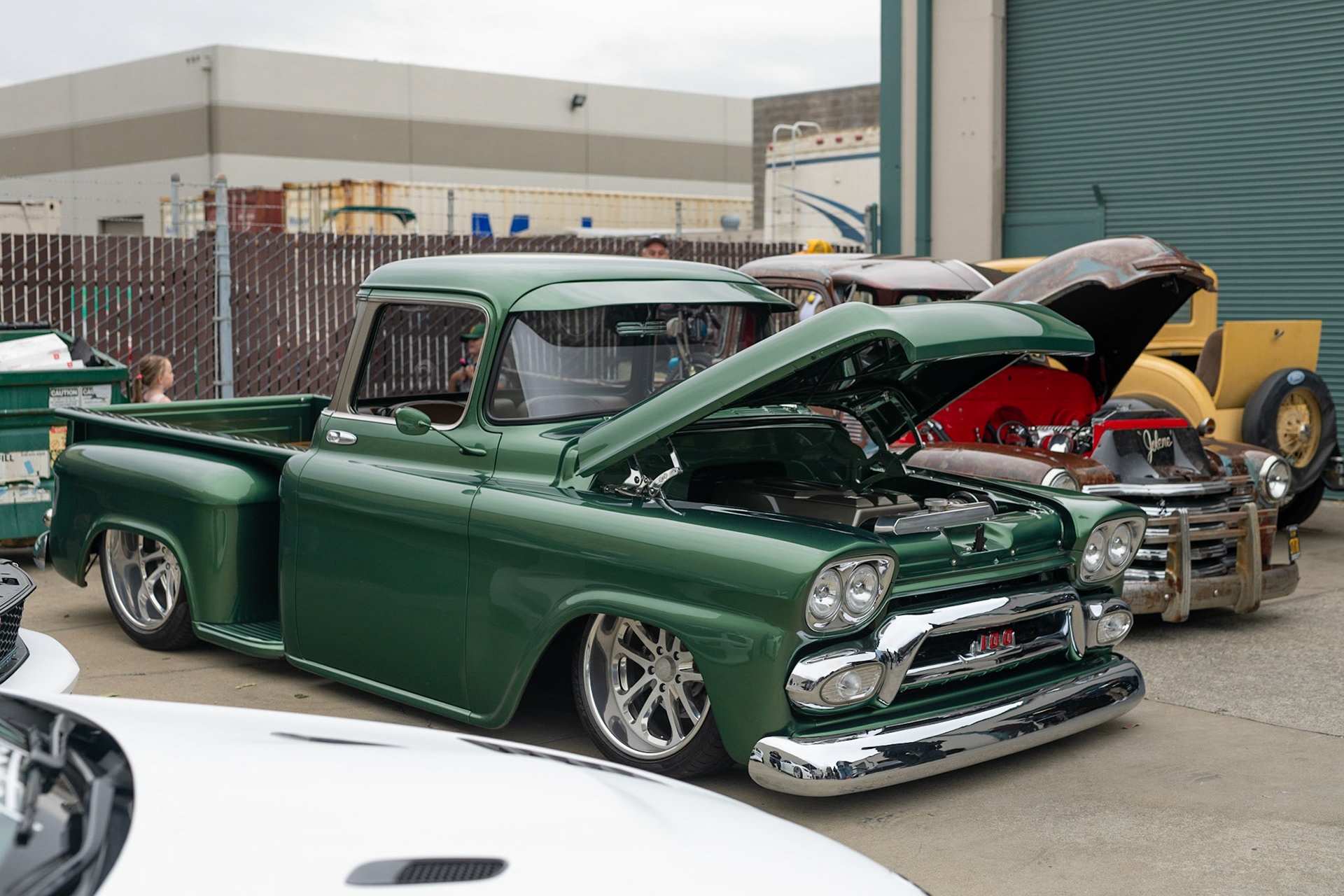 GMC 100 Truck