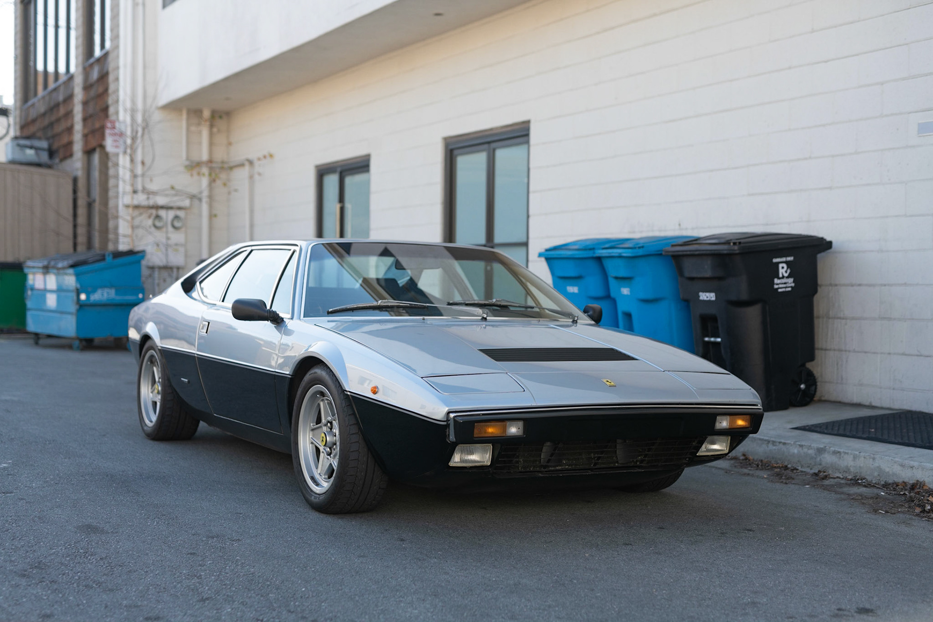 Ferrari Dino 308 GT4
