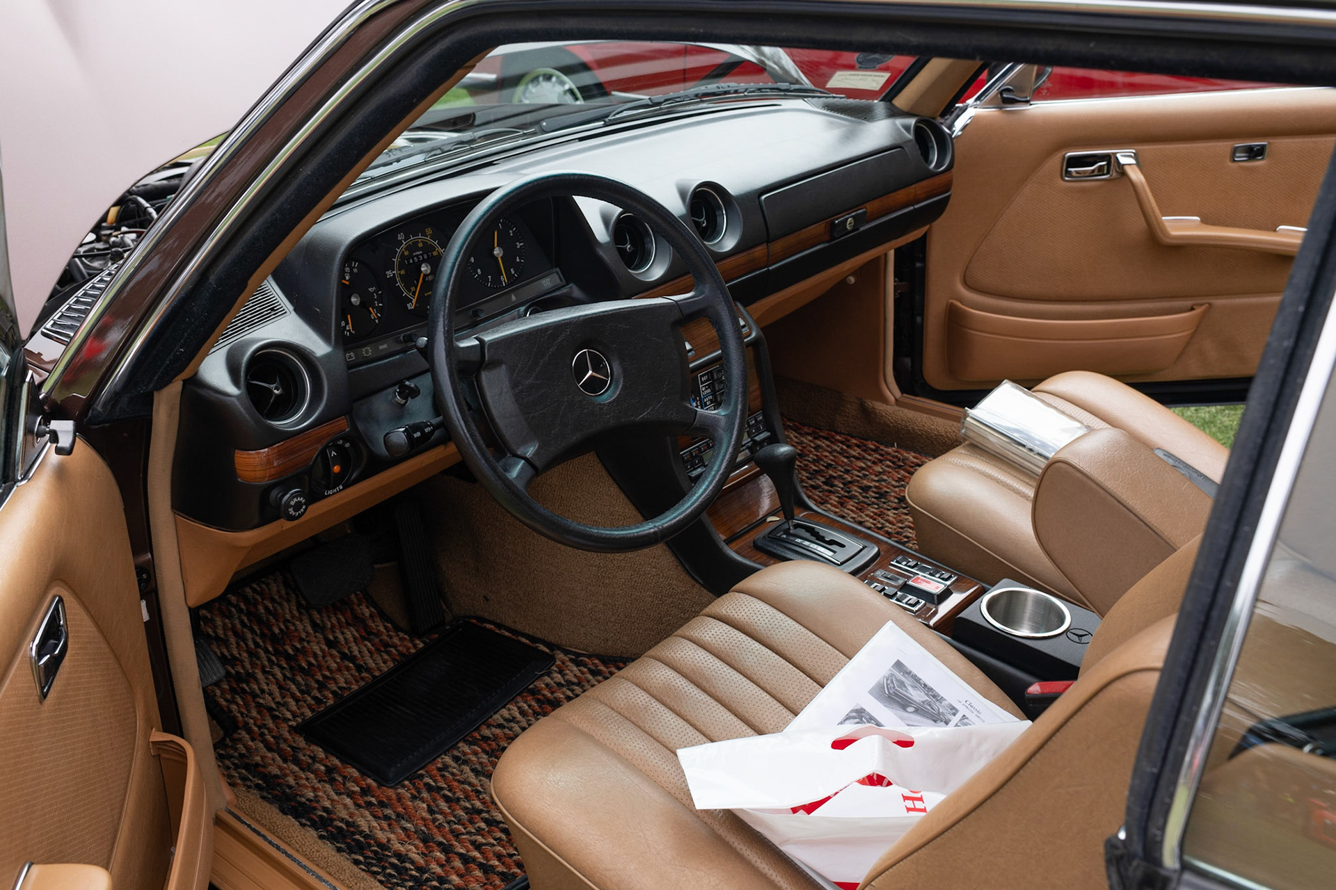 Mercedes-Benz 300CD