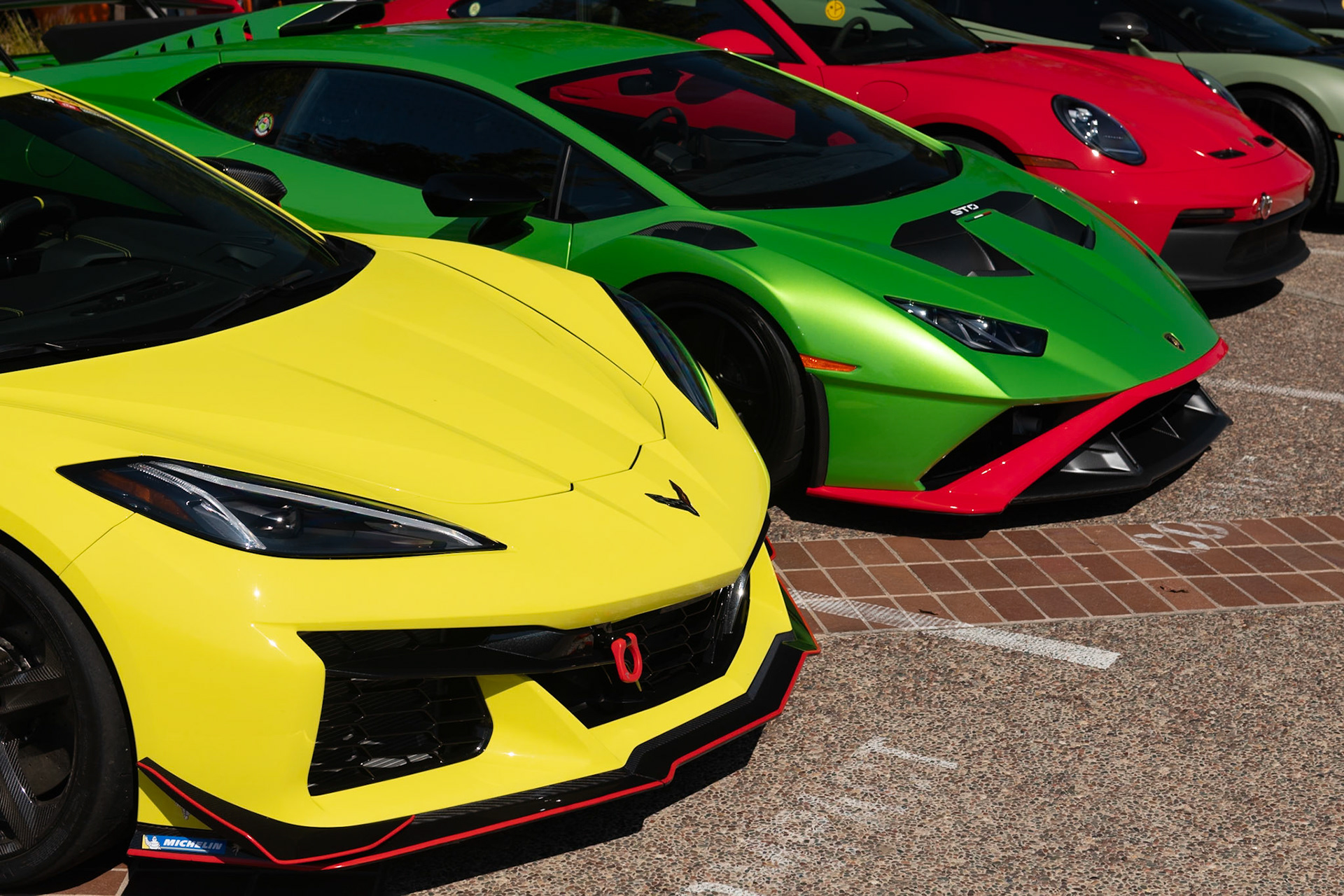 Chevrolet Corvette Z06, Lamborghini Huracán STO, Porsche 911 GT3