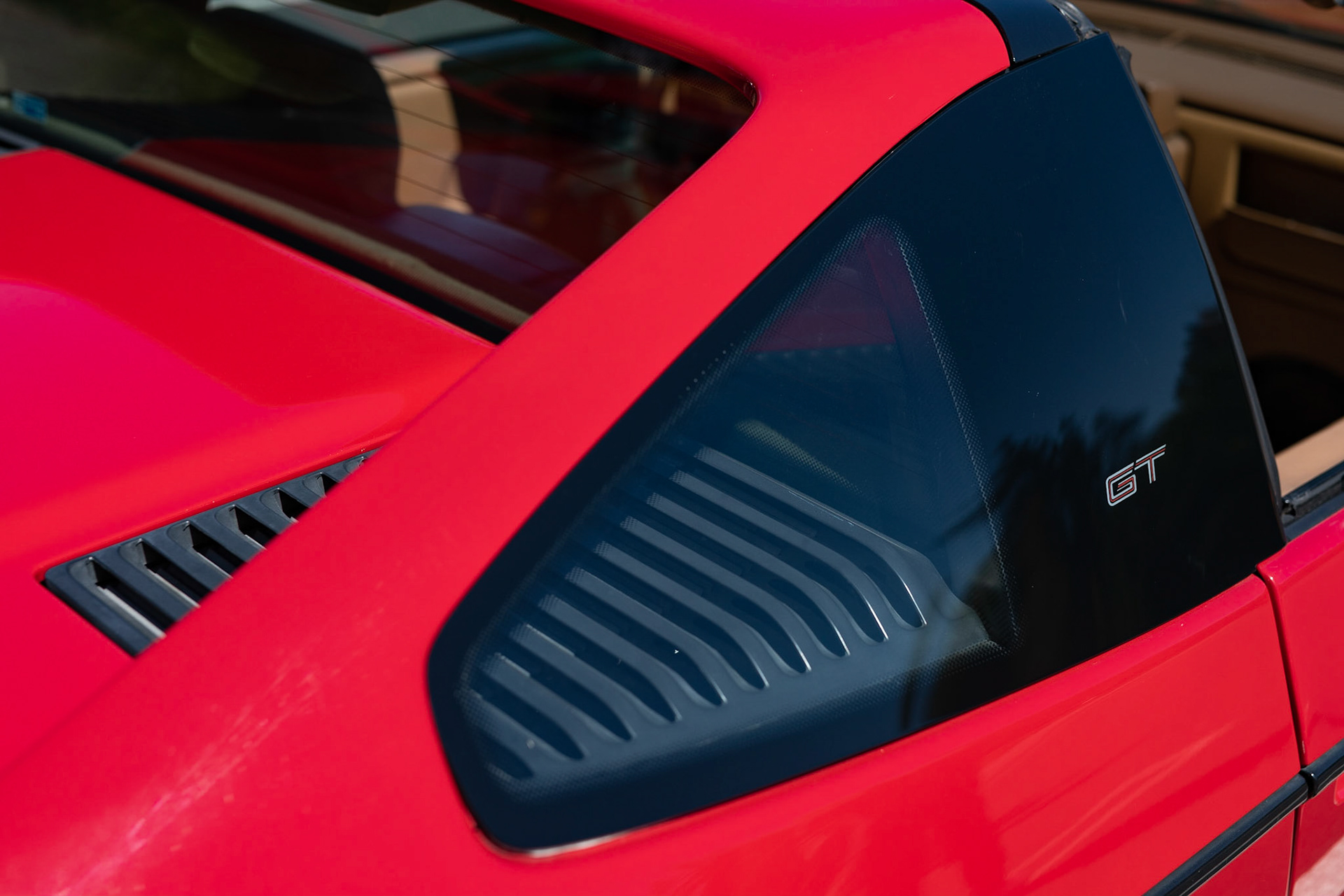 Pontiac Fiero GT