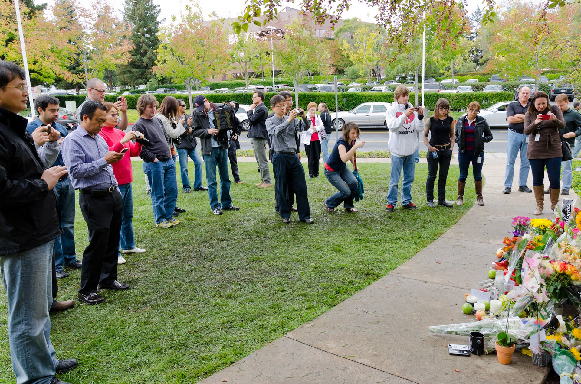 Steve Jobs Impromptu Memorial