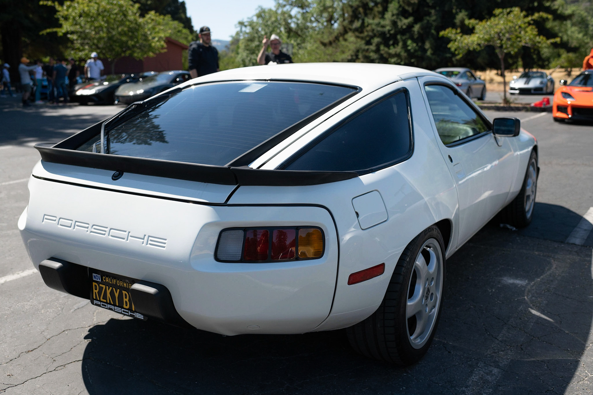 Porsche 928
