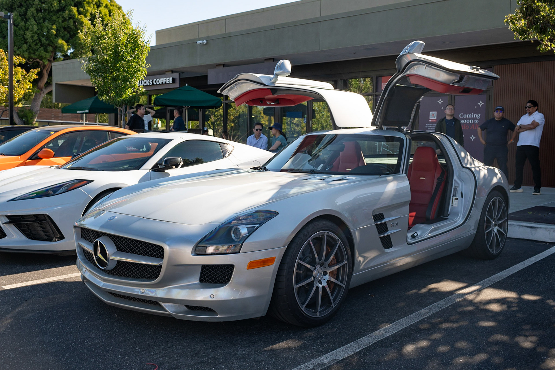 Mercedes-Benz SLS
