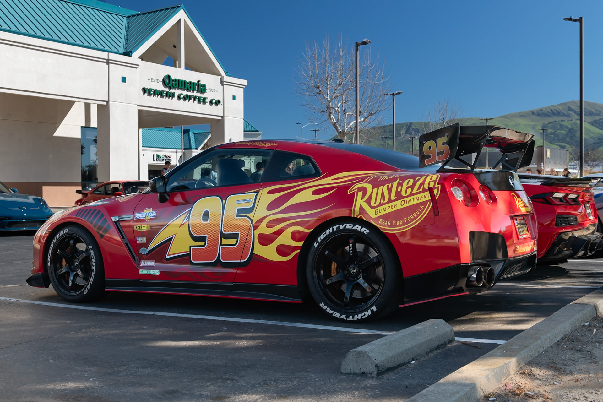 Nissan GT-R