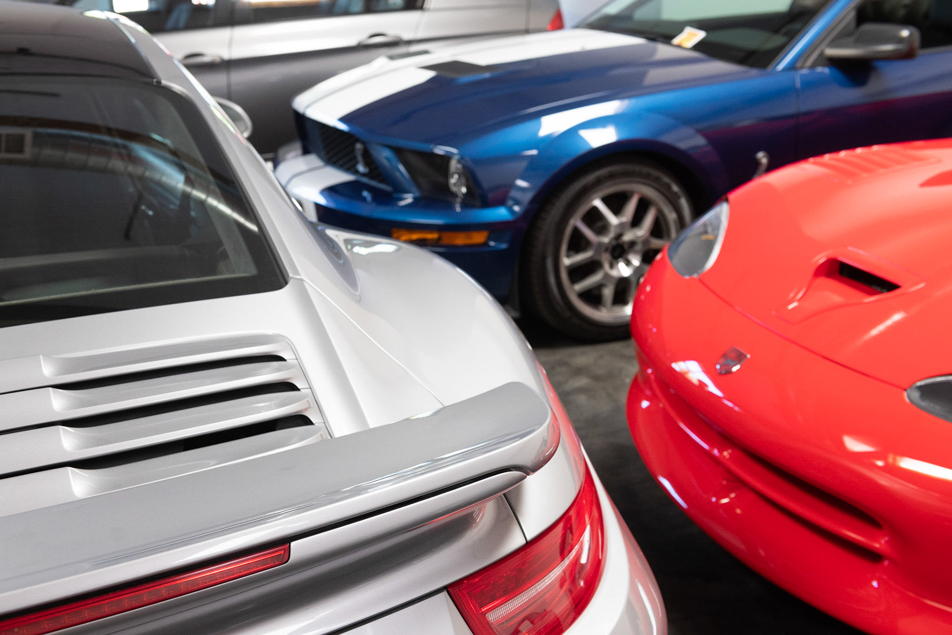 Porsche, Ford Mustang GT500, Dodge Viper