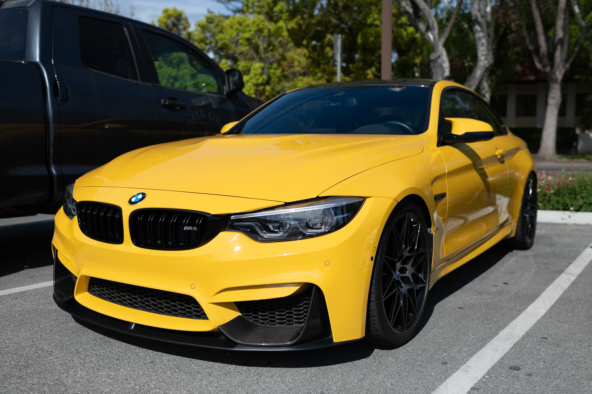 BMW M4 Competition in Speed Yellow