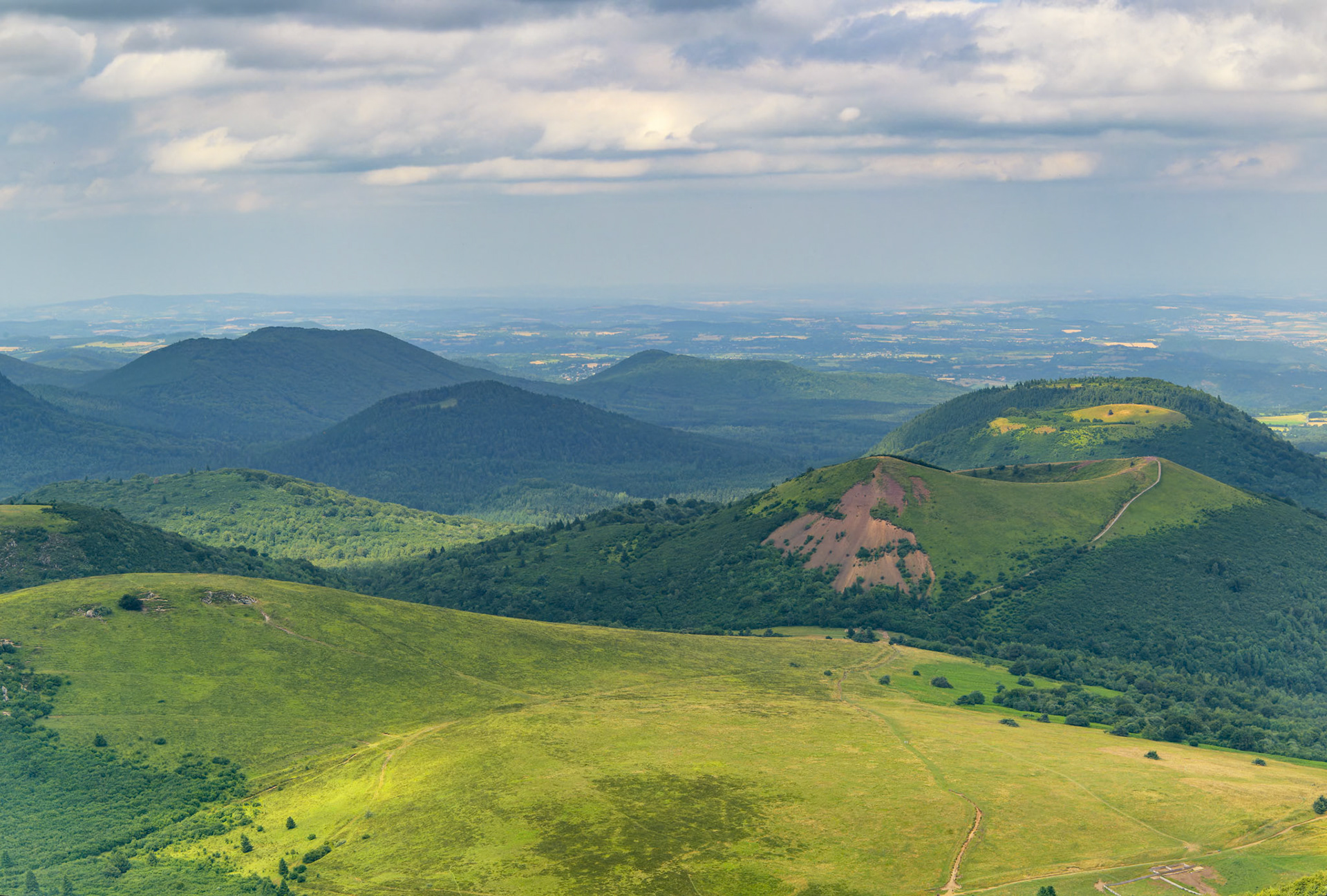 La Chaîne des Puys au sommet du Puy-de-Dôme