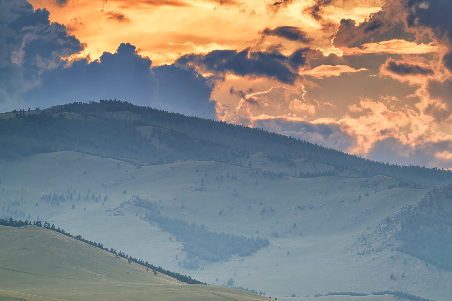 Quand la Terre Étreint les Flammes du Ciel
