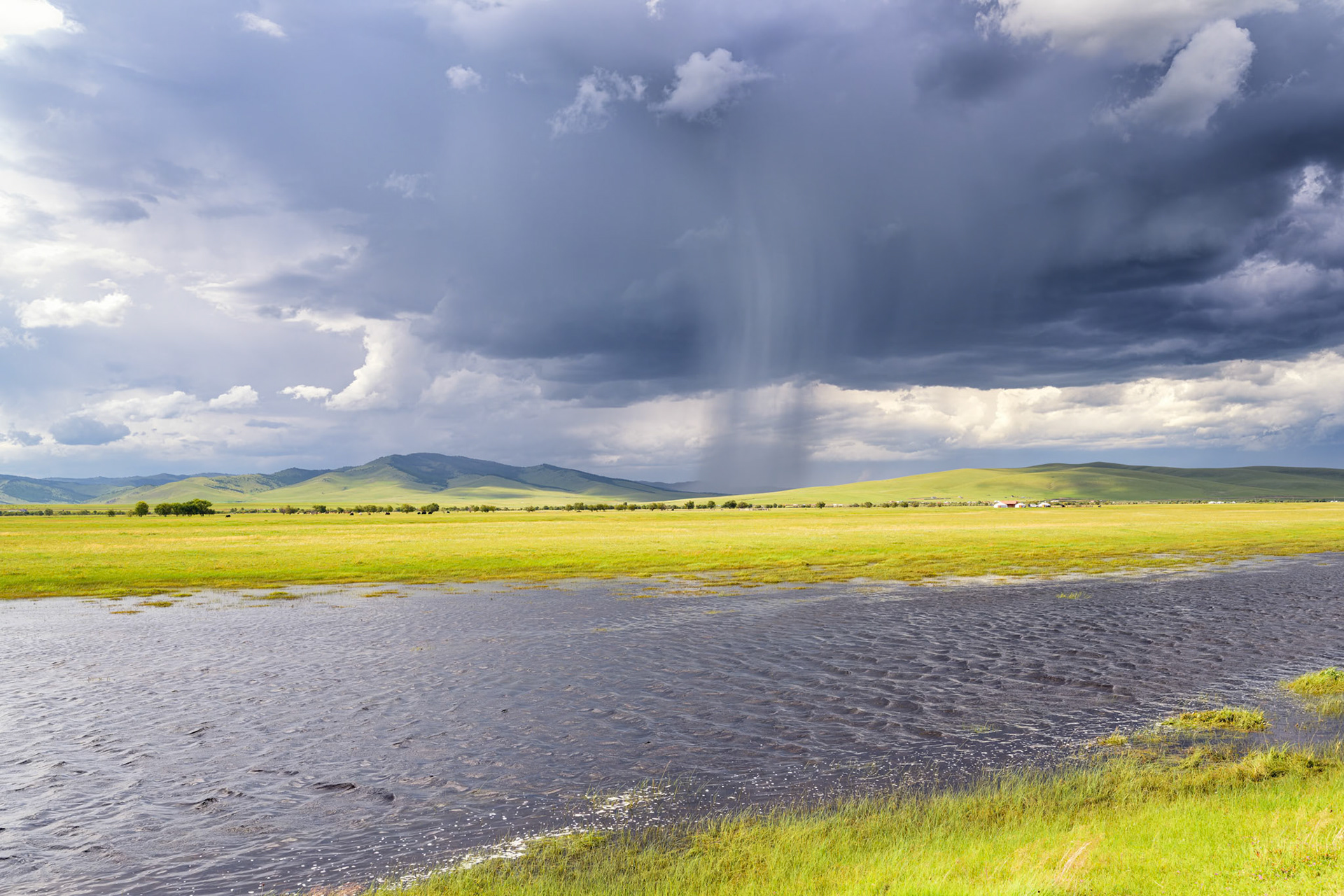 Pluies au bord de la rivière Herlen