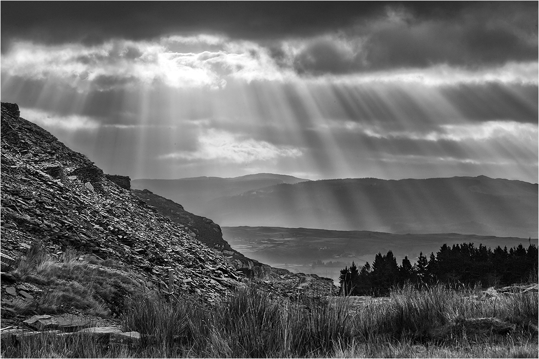 Rays of Light near Cwymorthin