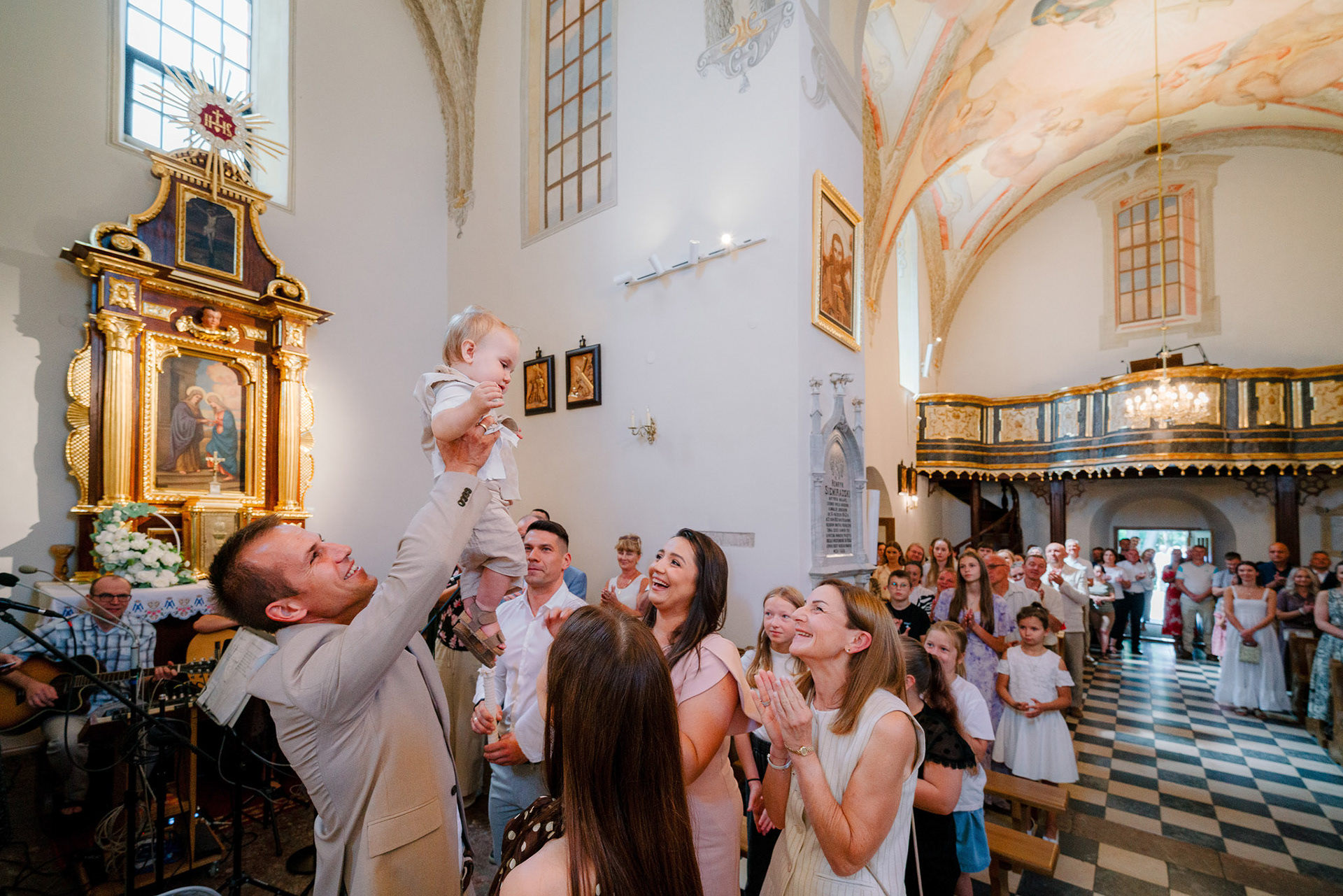 Fotograf na chrzest Radomsko - reportaż z kościoła