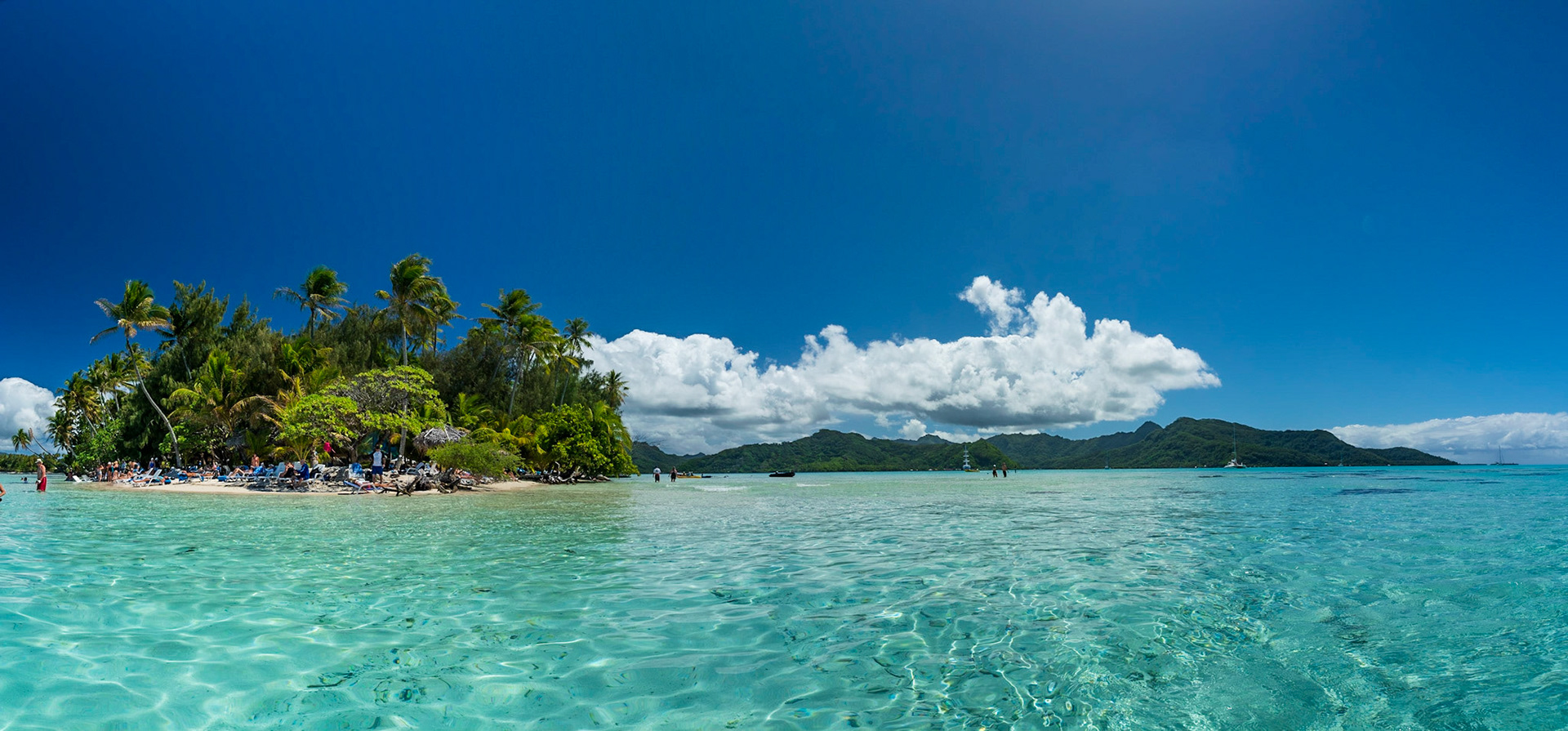 Motu Mahaea, French Polynesia
