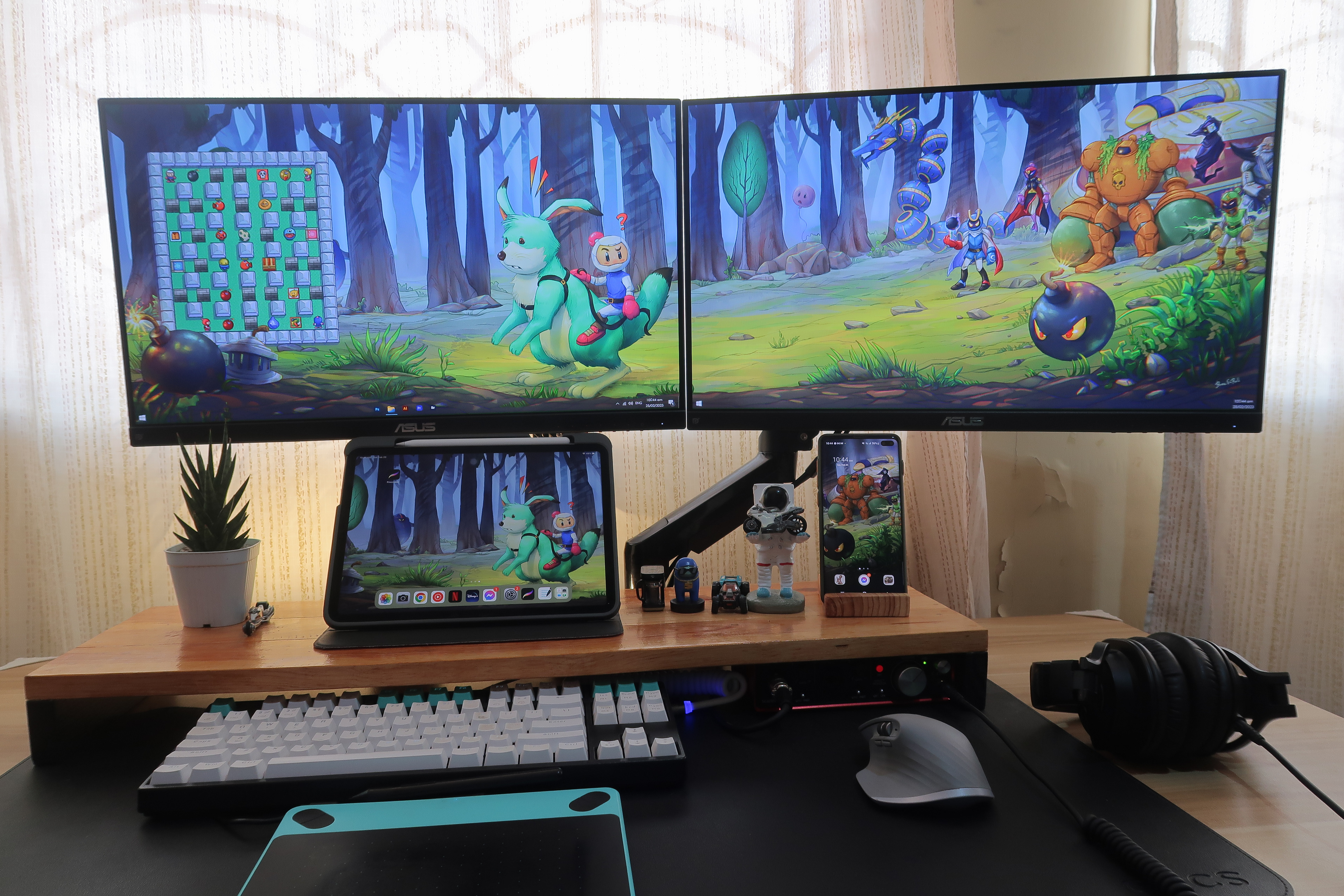 works well for dual monitor setup too
