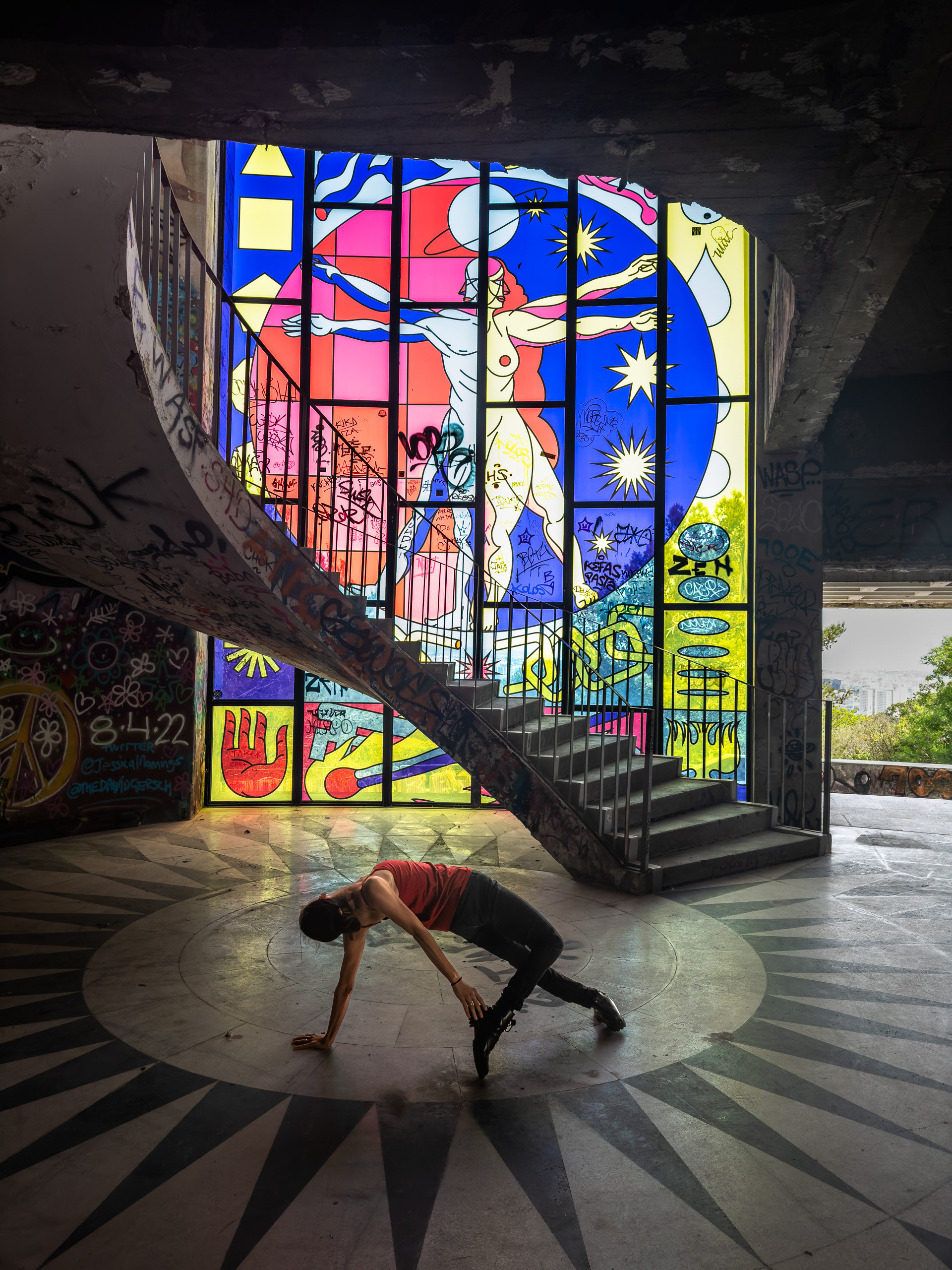 Wild thing pose: Lisbon, Portugal