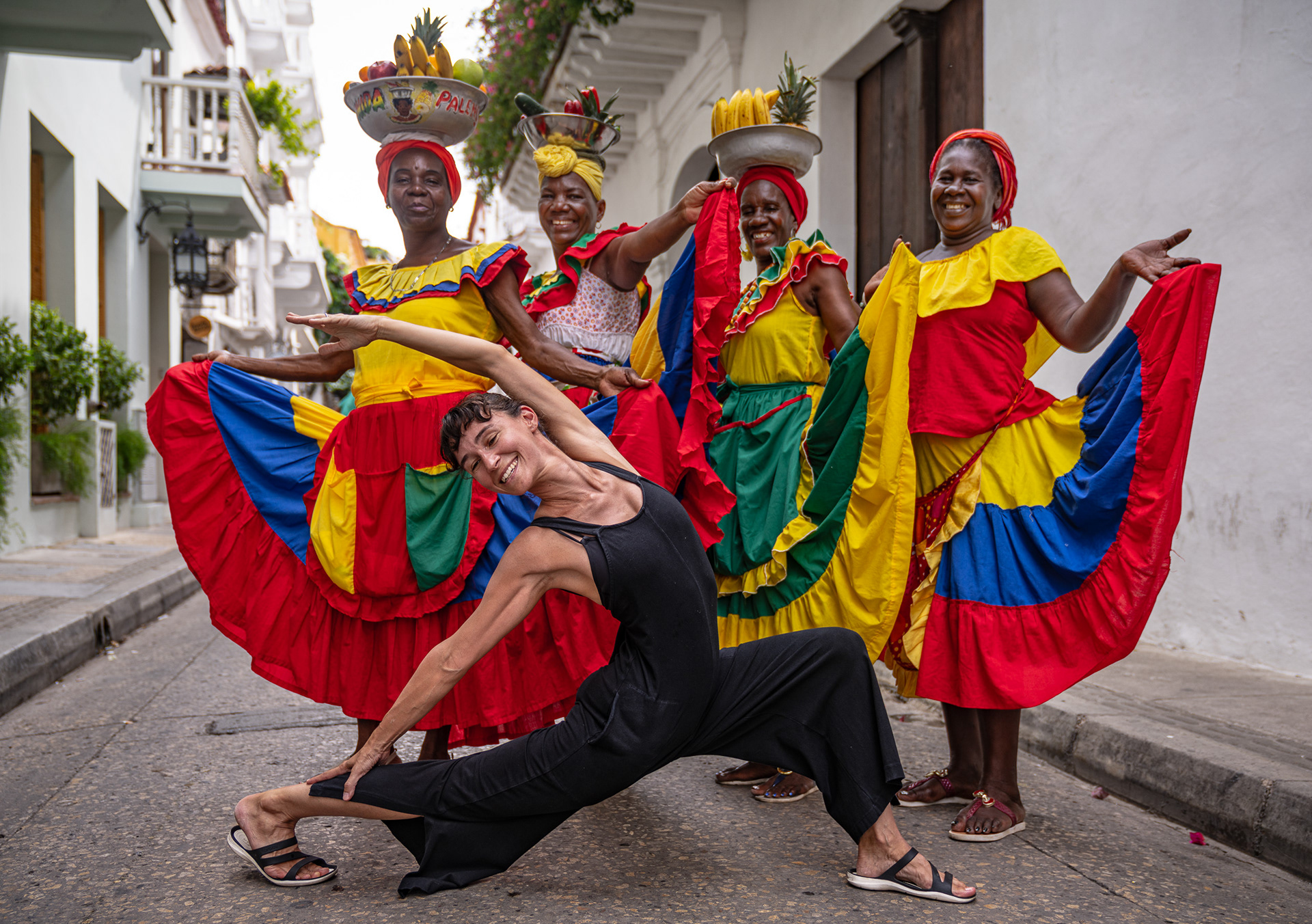 Low Lunge Variation: Cartagena, Colombia