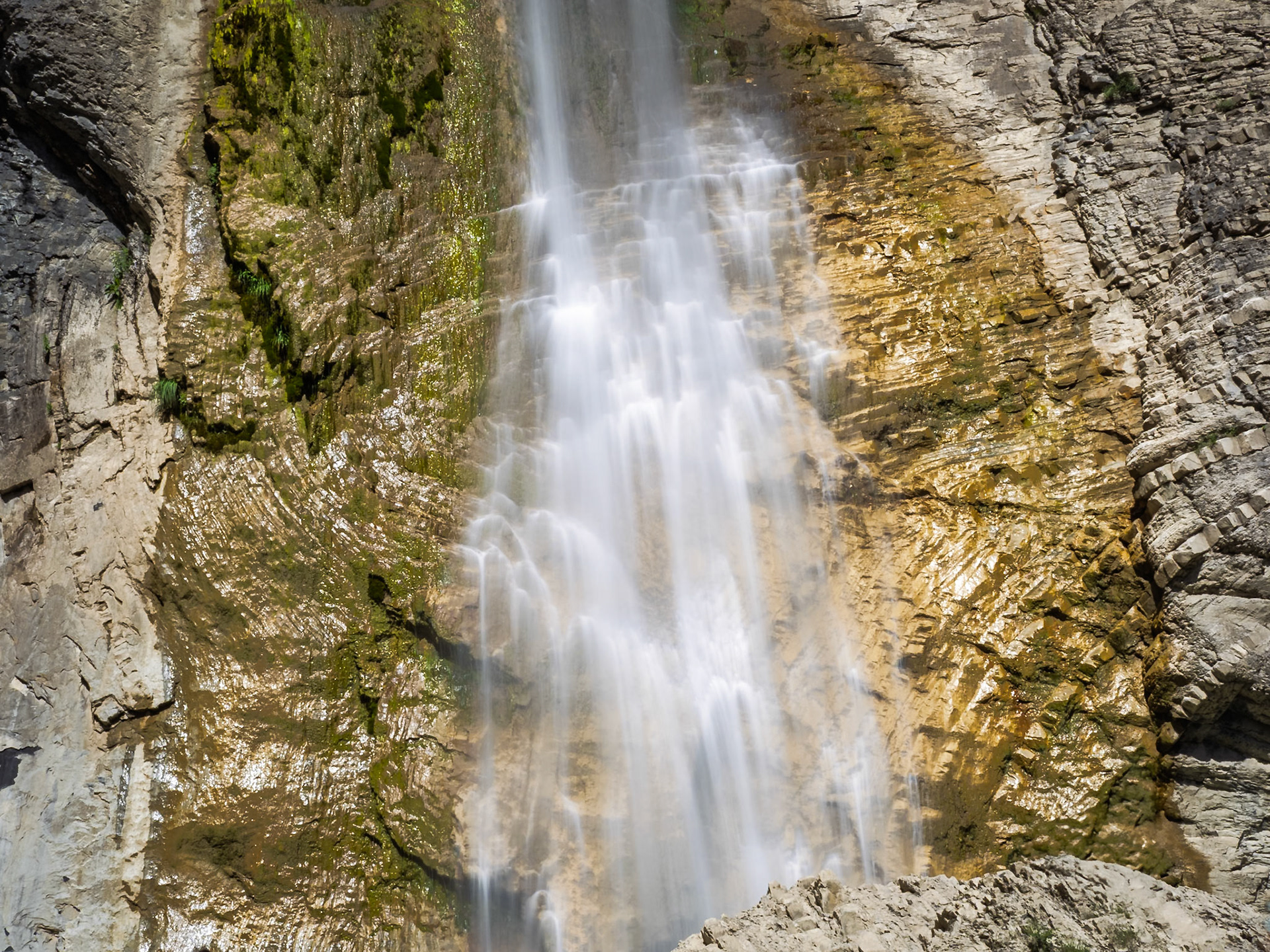 Broto - Cascada de Sorrosal