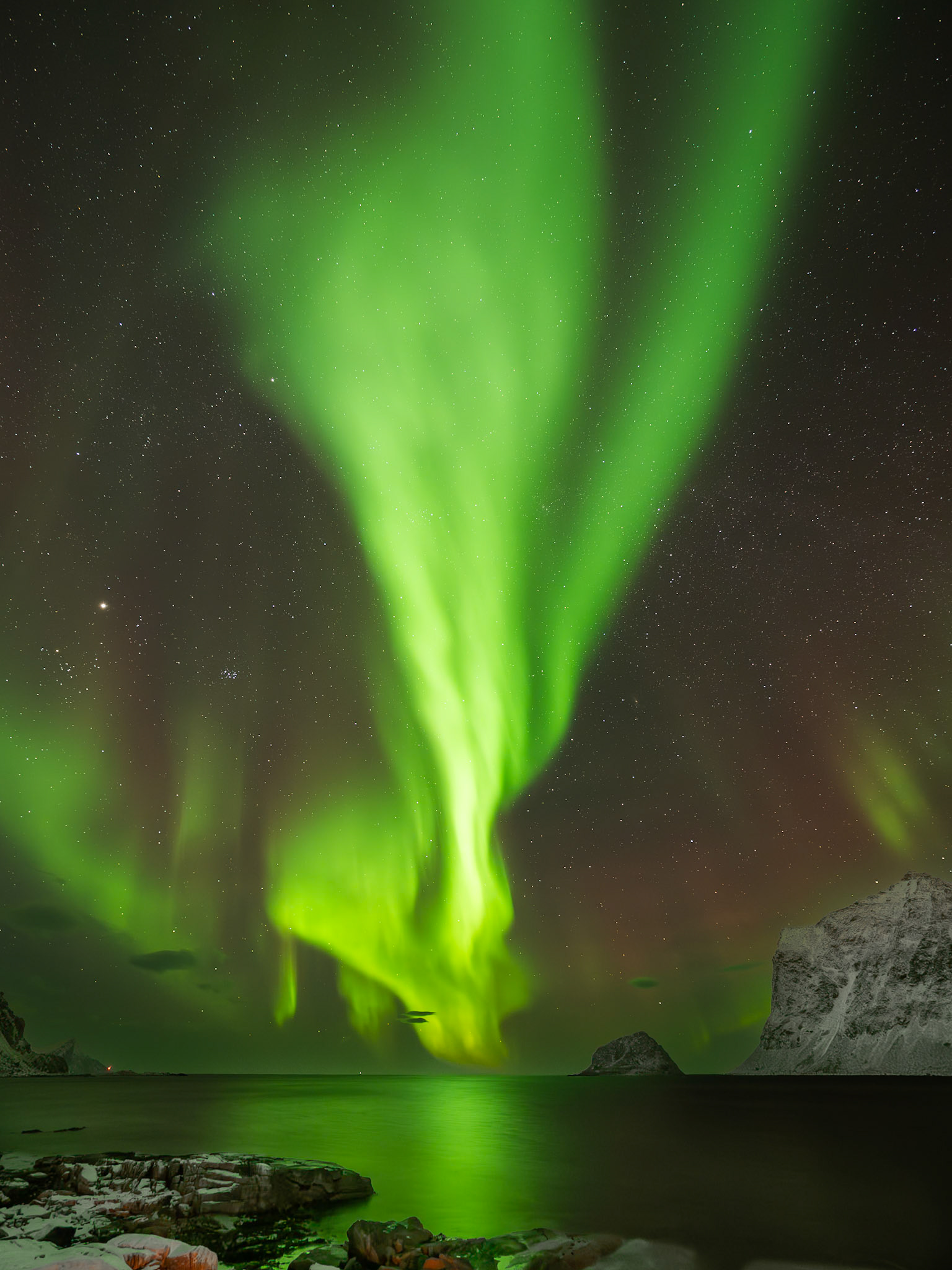 Auroras en la playa de Vik