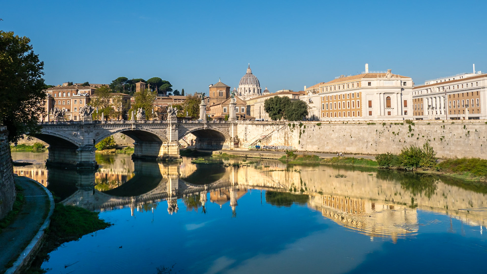 Río Tíber y Vaticano