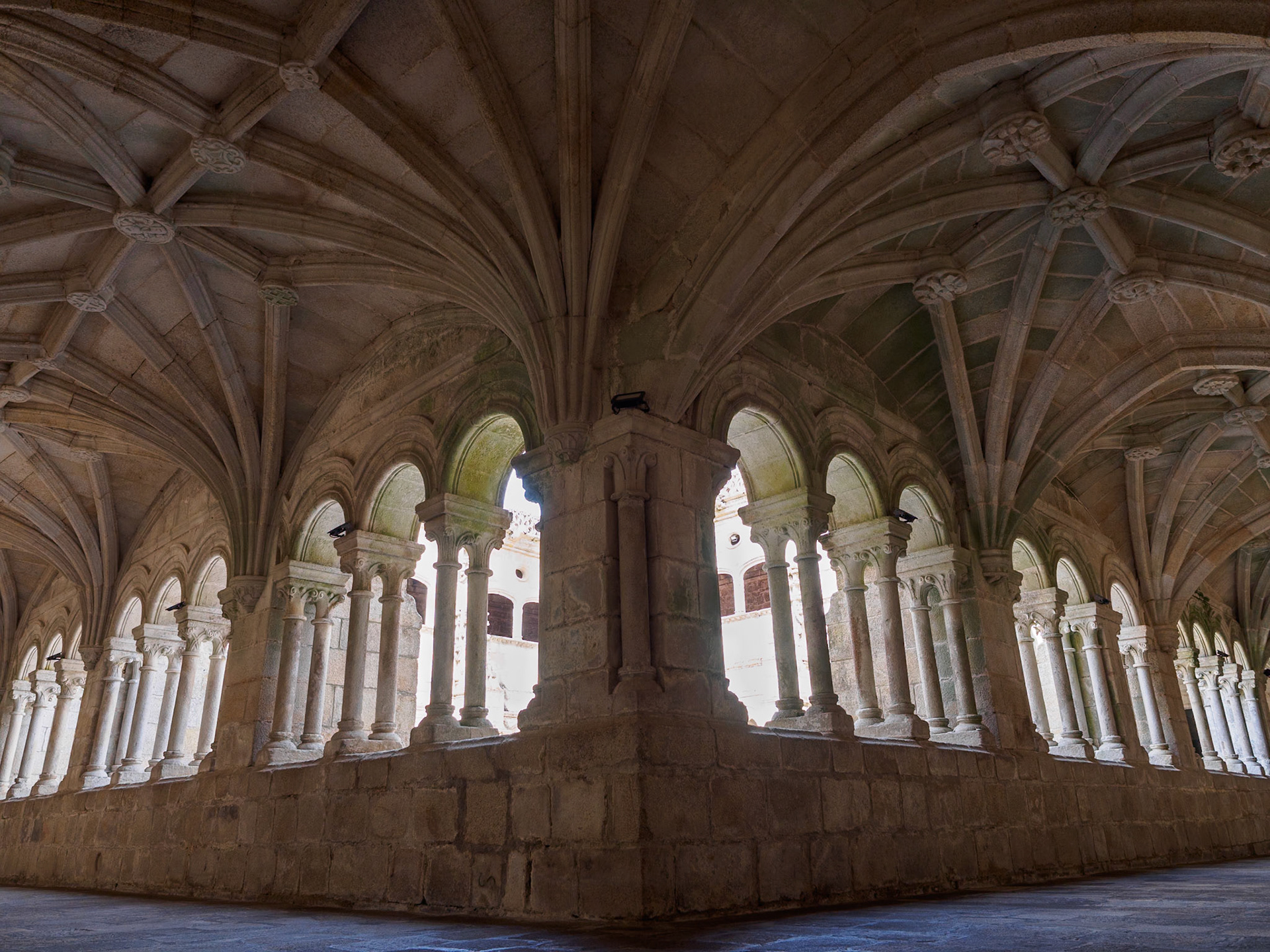 Santo Estevo de Ribas de Sil